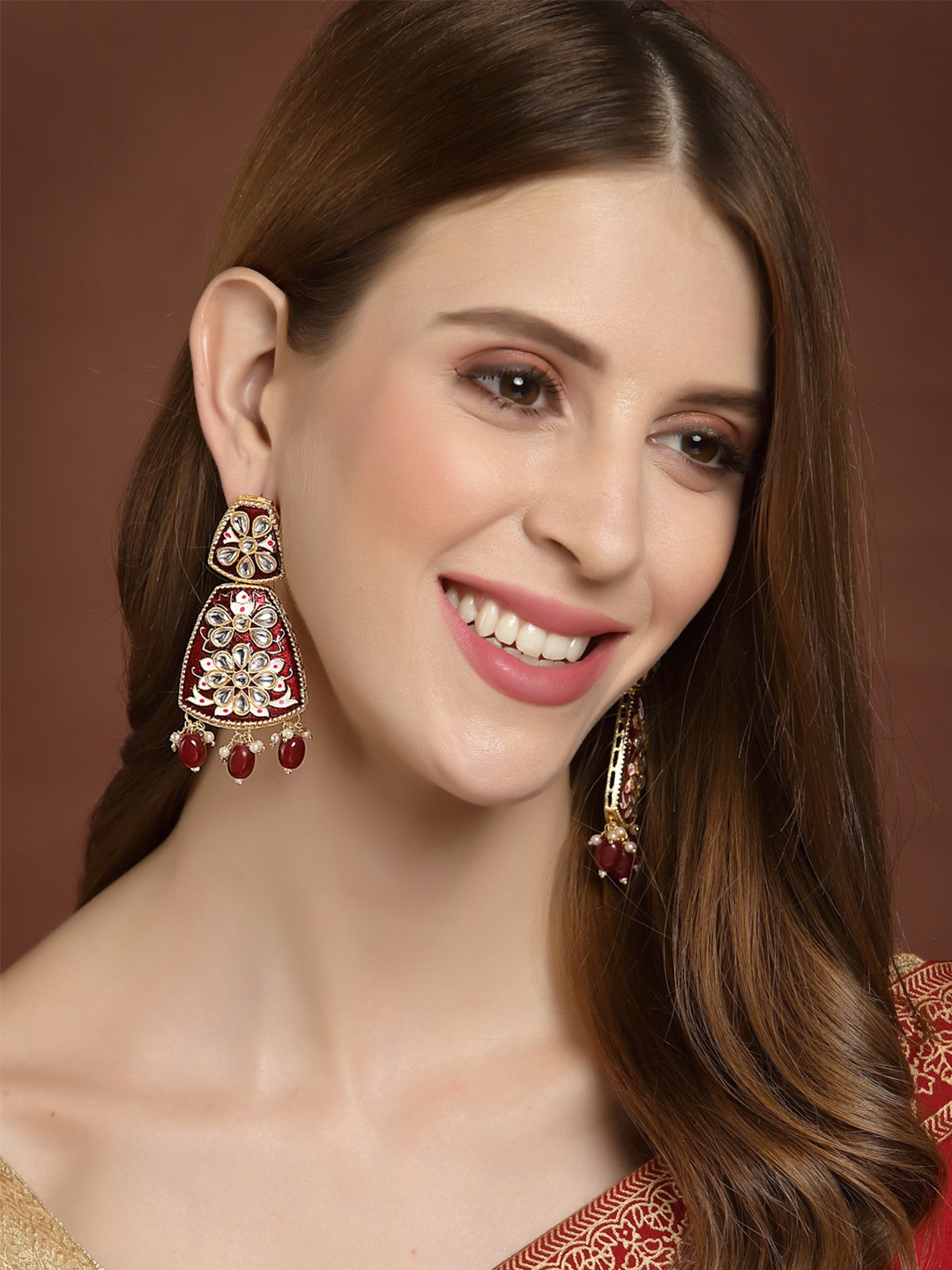 

PANASH Women Red old-Plated Kundan Enamelled Contemporary Drop Earrings