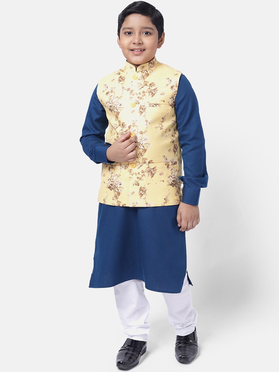 

NAMASKAR Kids-Boys Navy Blue Pure Cotton Kurta set With Nehru Jacket