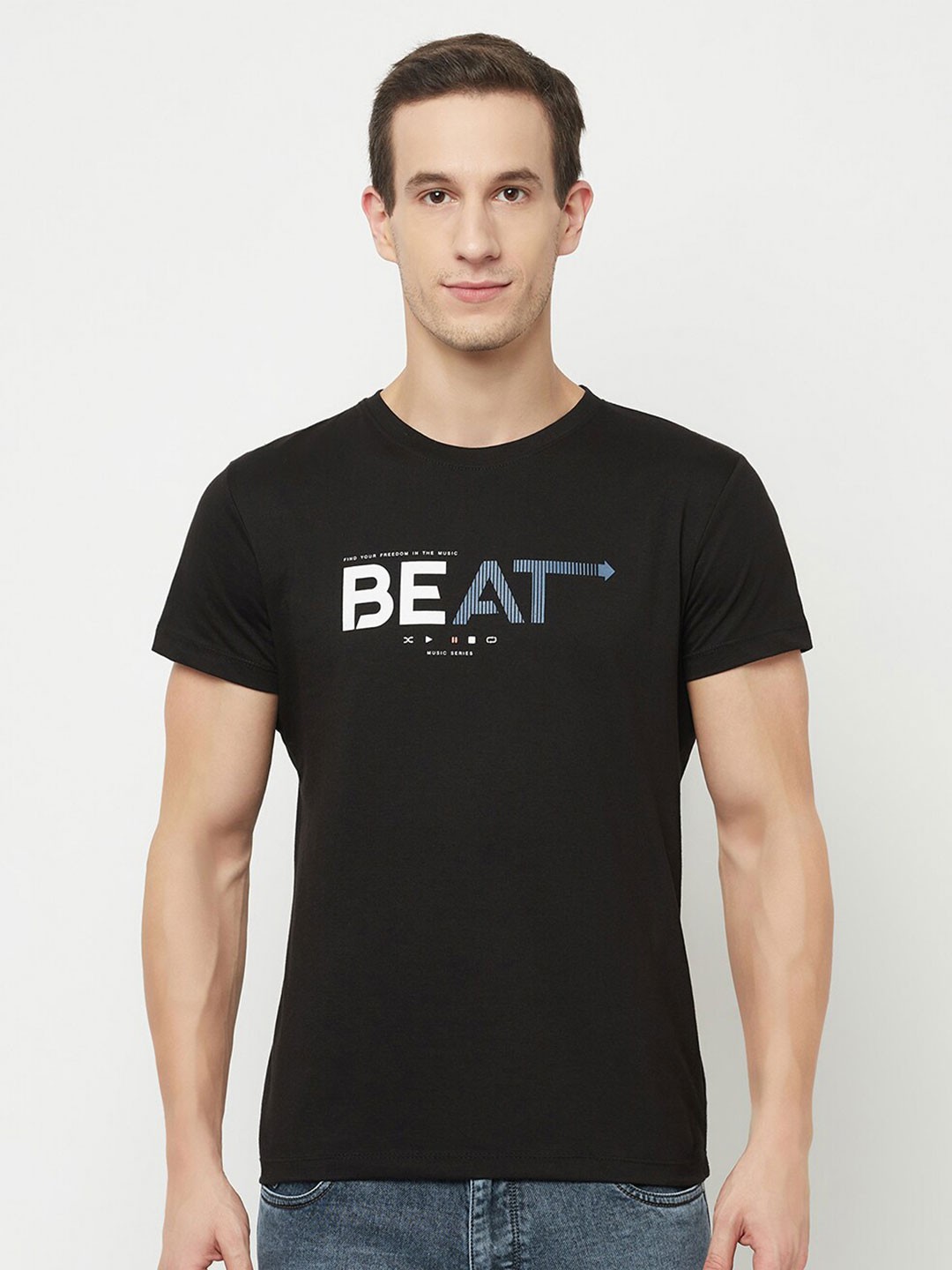

Octave Men Black & dark jungle green Typography Printed Applique T-shirt