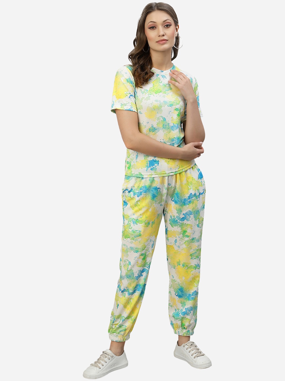 

Selvia Women Green & Blue Printed Night suit