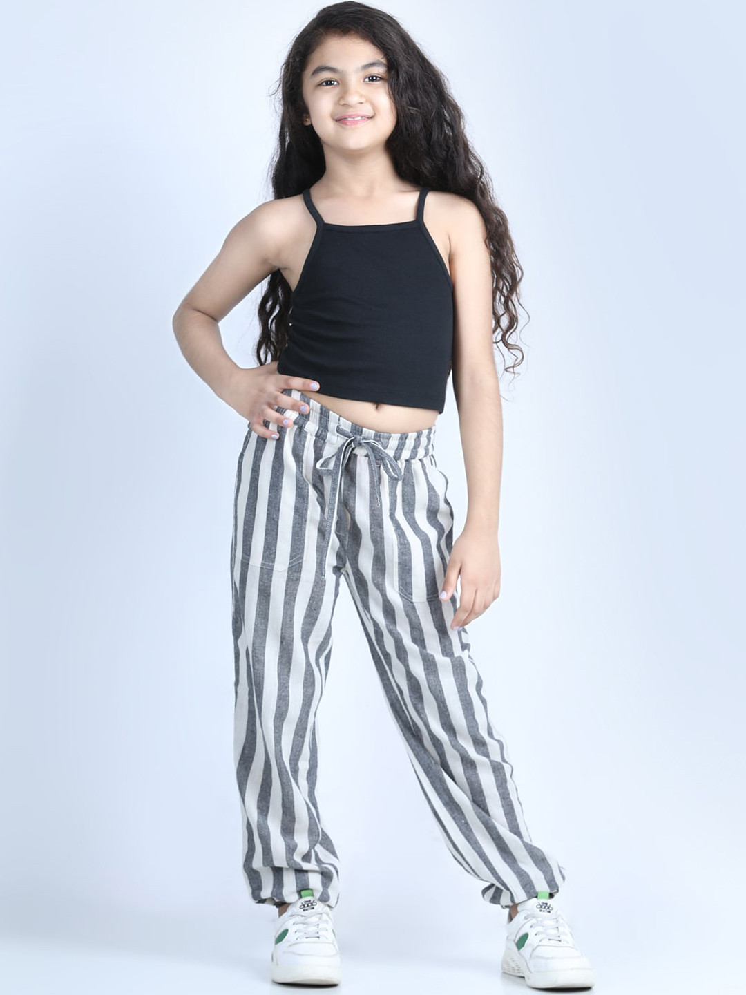 

luyk Girls Black & Grey Top with Trousers