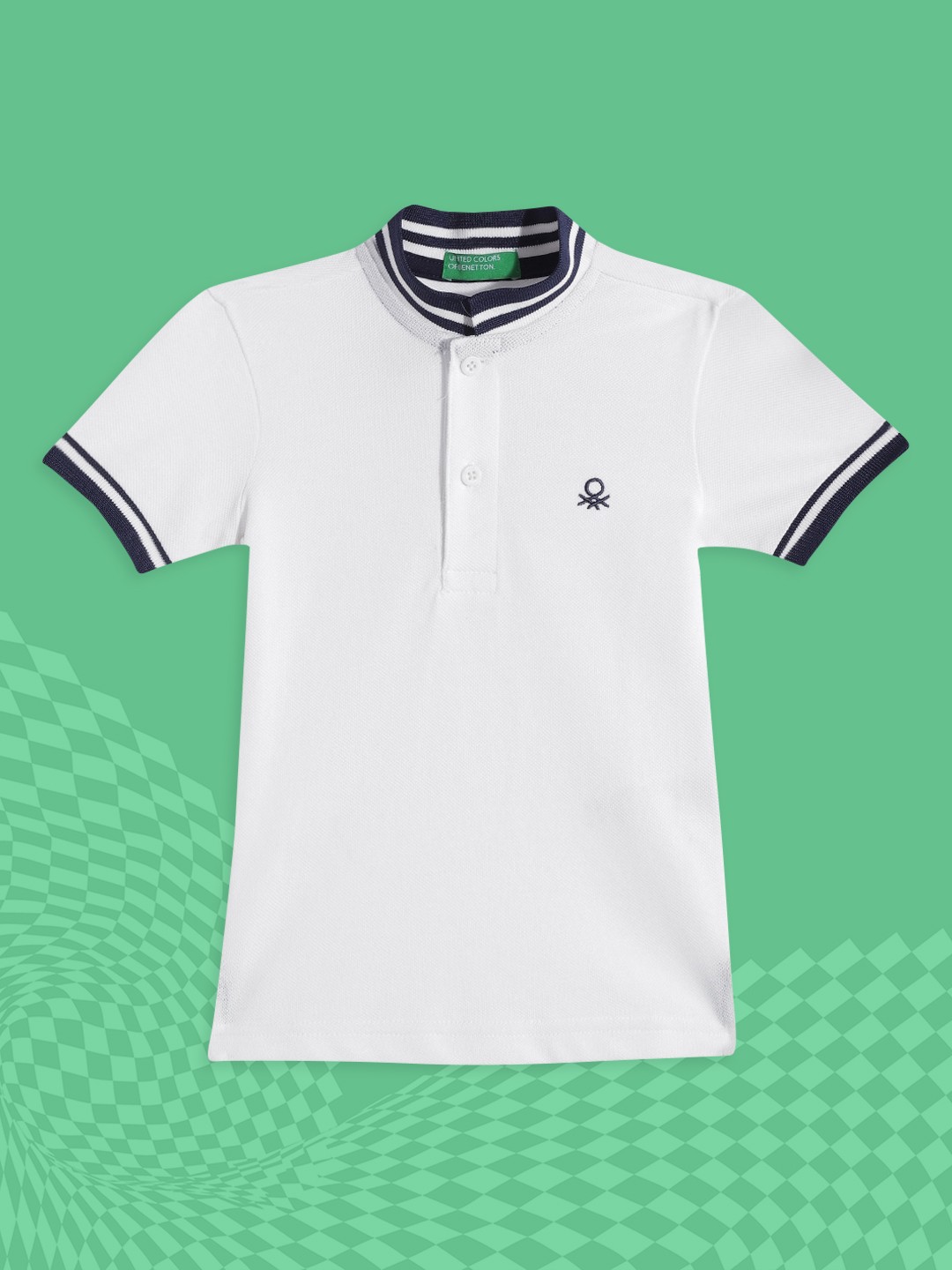 

United Colors of Benetton Boys Off White & Navy Blue Solid Cotton Polo Collar T-shirt