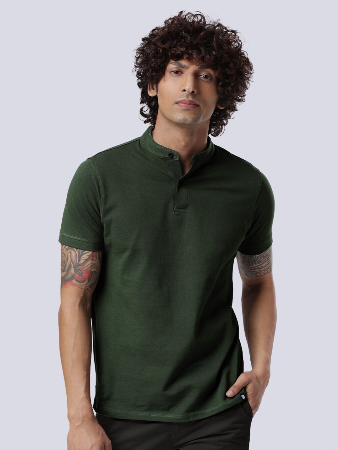 

The Souled Store Men Green Mandarin Collar T-shirt