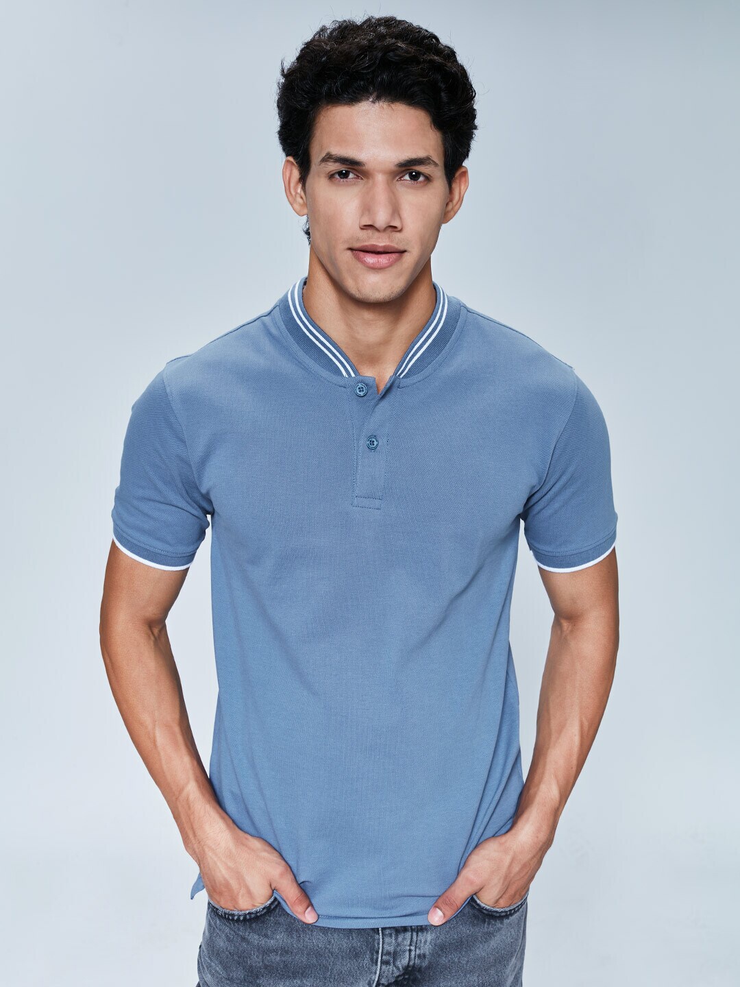

The Souled Store Men Blue Mandarin Collar T-shirt