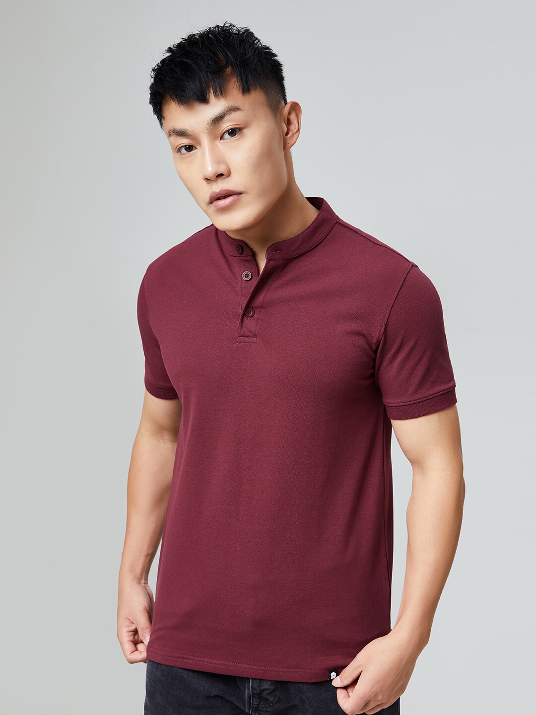 

The Souled Store Men Burgundy Henley Neck T-shirt