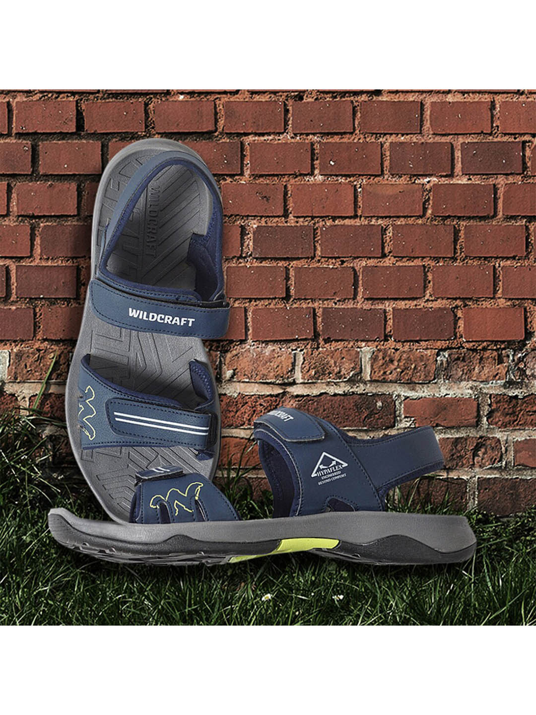 

Wildcraft Men Navy Blue & Grey Comfort Sandals