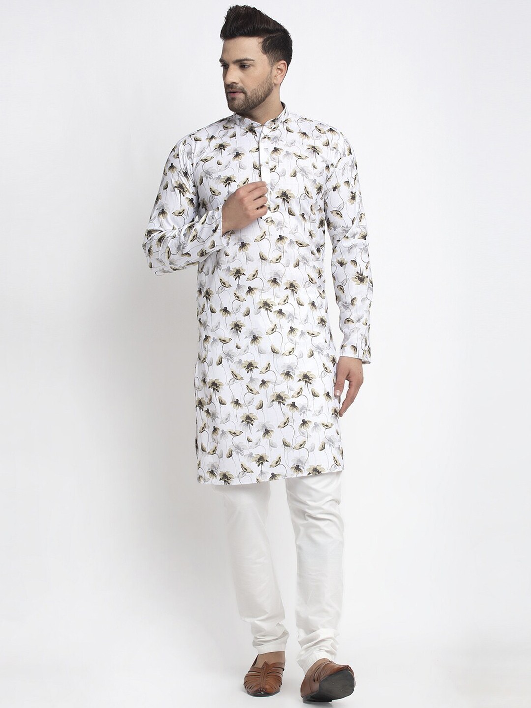 

Kaifoo Men Multicoloured Floral Printed Thread Work Kurta, Multi