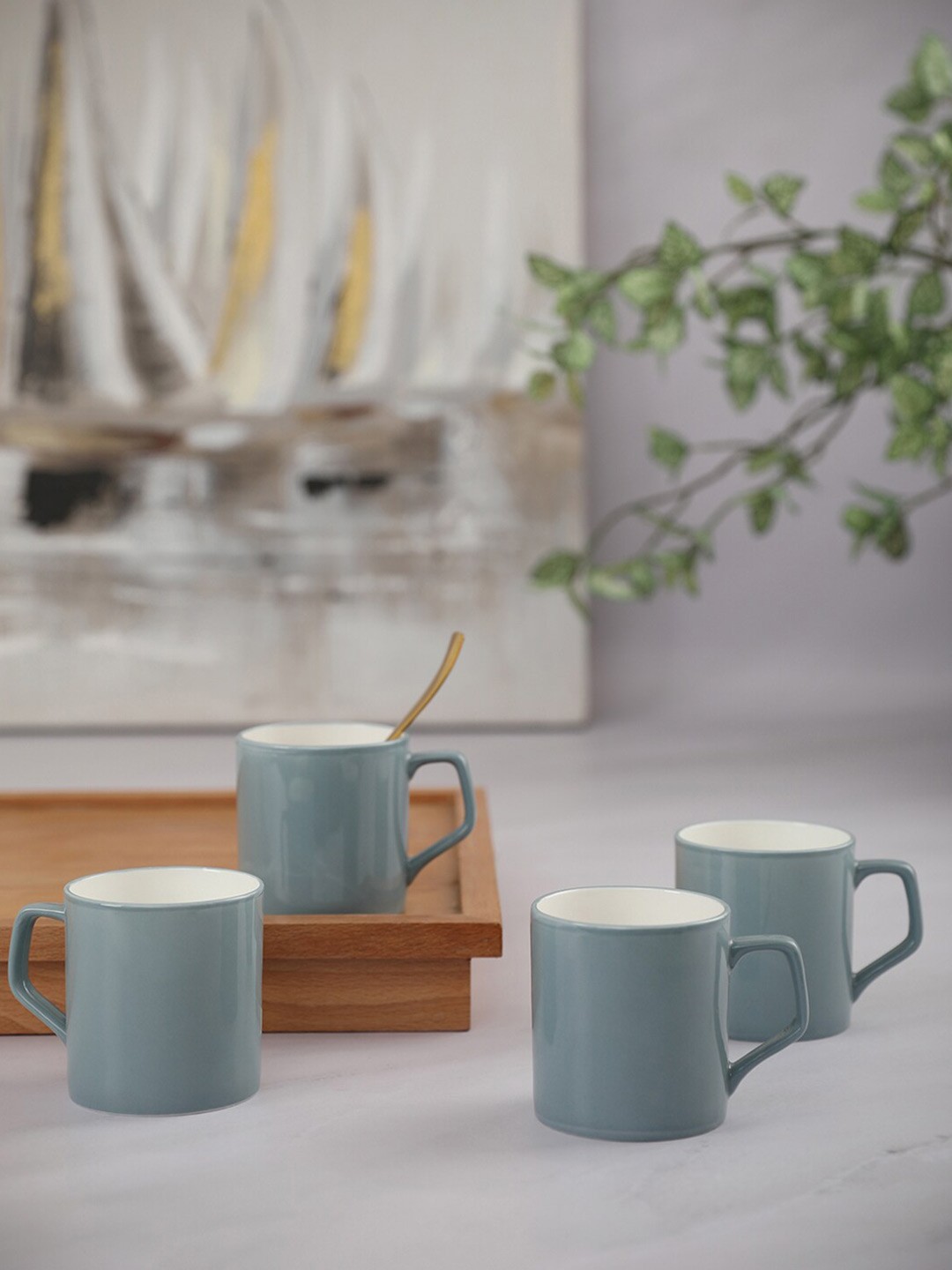 

HomeTown Set of 4 Grey & White Solid Ceramic Glossy Mugs