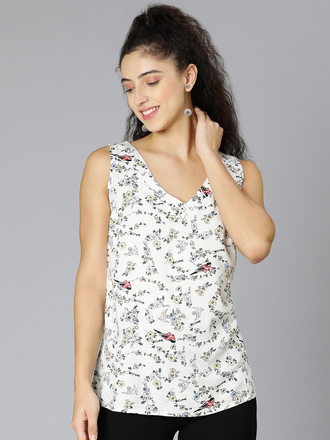 

Oxolloxo White Print Crepe Top