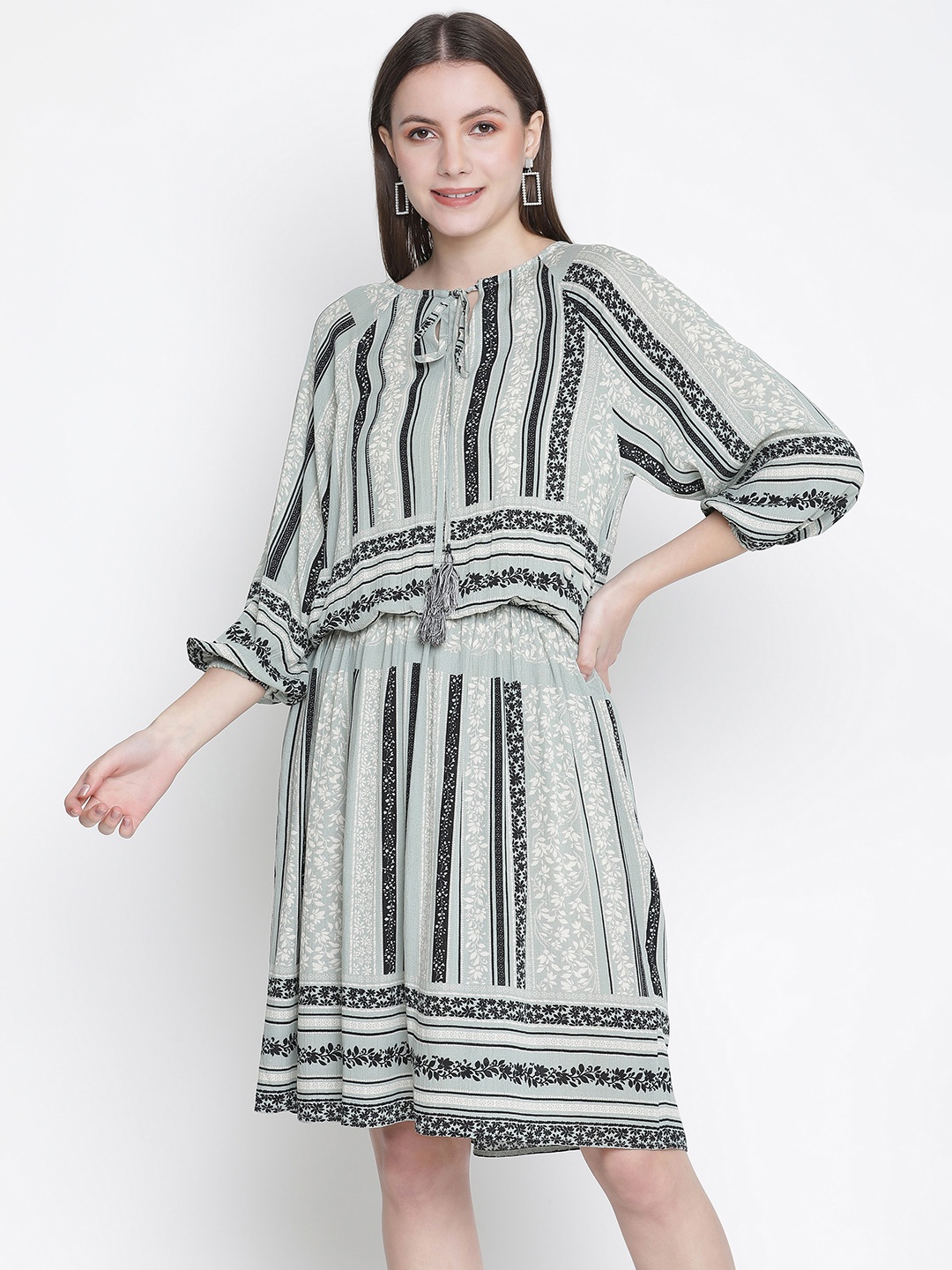 

Oxolloxo Green Ethnic Motifs Crepe A-Line Dress