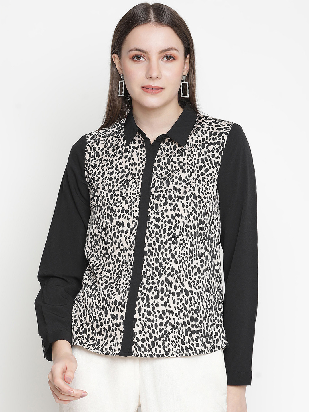 

Oxolloxo Women Black & Off-White Classic Semi Sheer Printed Casual Shirt