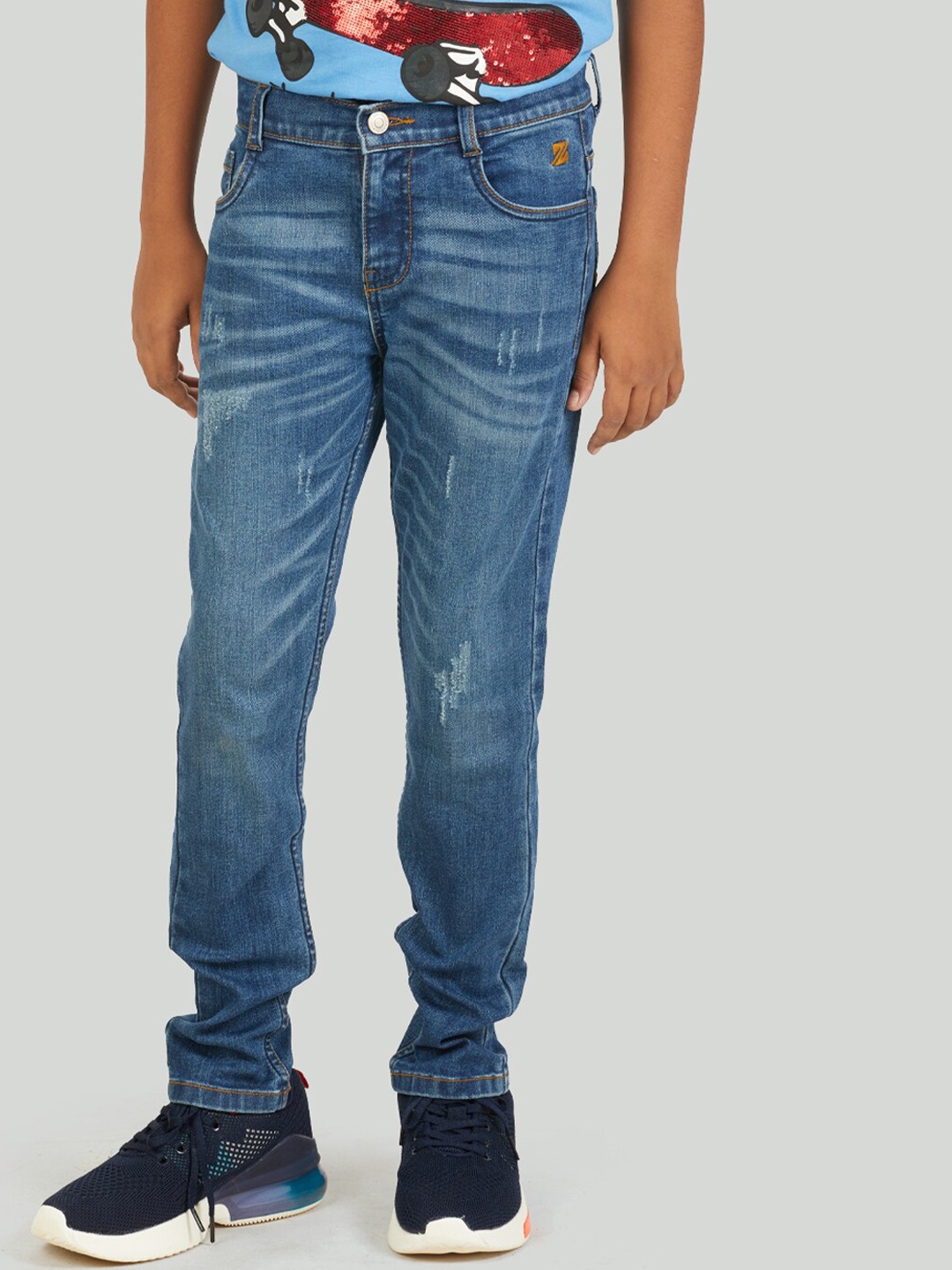 

Zalio Boys Blue Mildly Distressed Light Fade Jeans