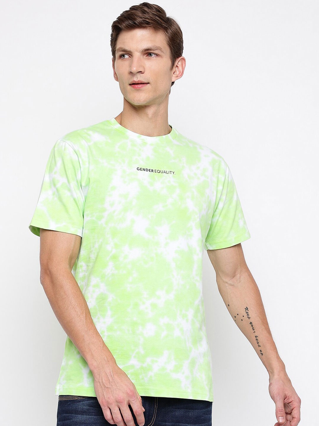

Belliskey Men White & Green Tie and Dye Dyed T-shirt