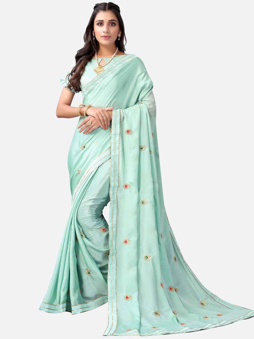 

Satrani Green & Golden Ethnic Motifs Embroidered Silk Cotton Saree