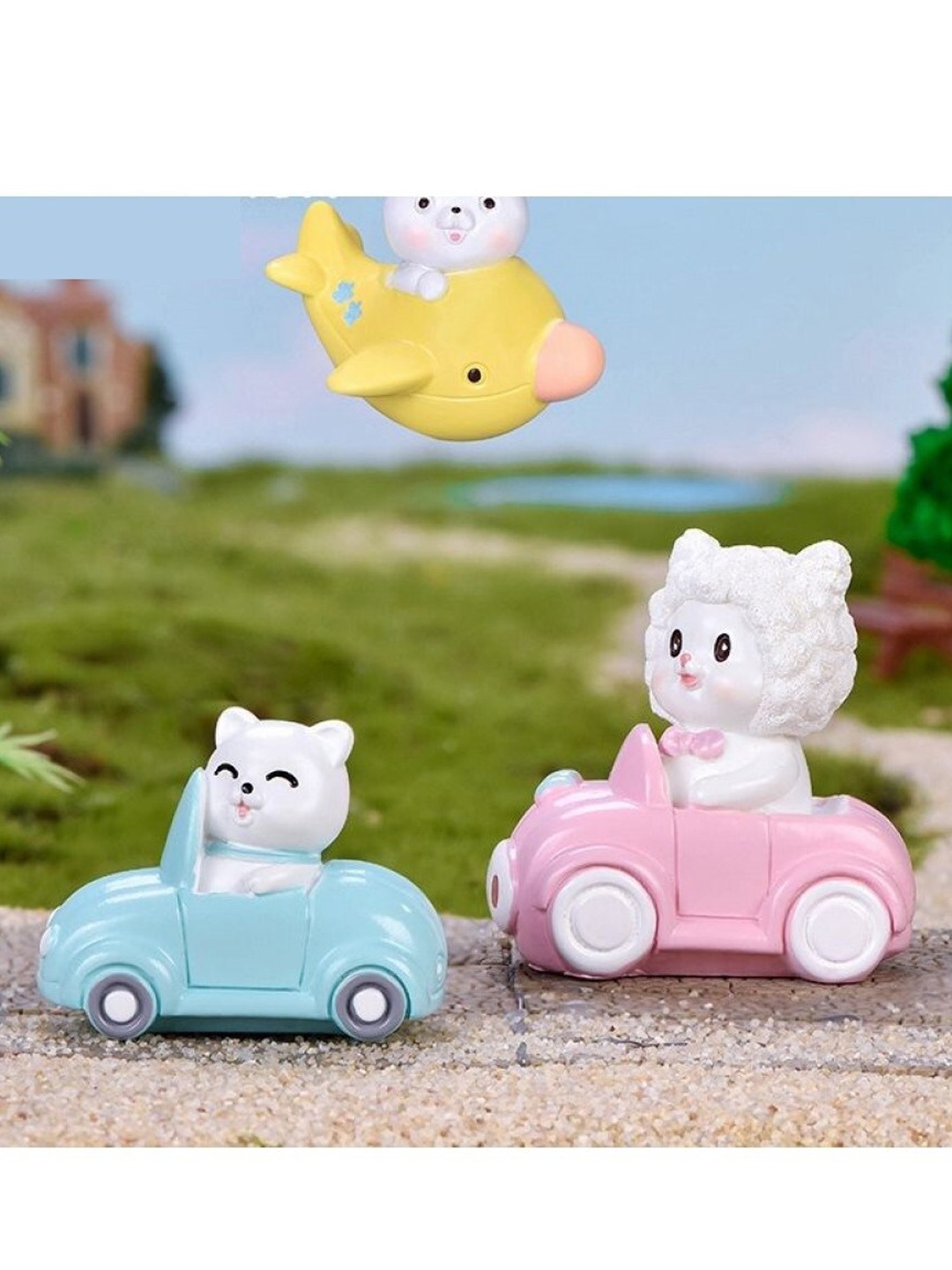 

CHOCOZONE Pack of 4 Vehicles Miniature Garden Decor, Multi