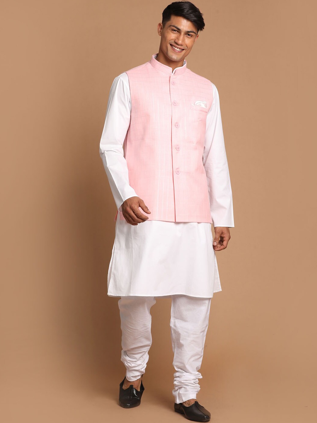 

VASTRAMAY Men White Pleated Pure Cotton Kurta with Pyjamas