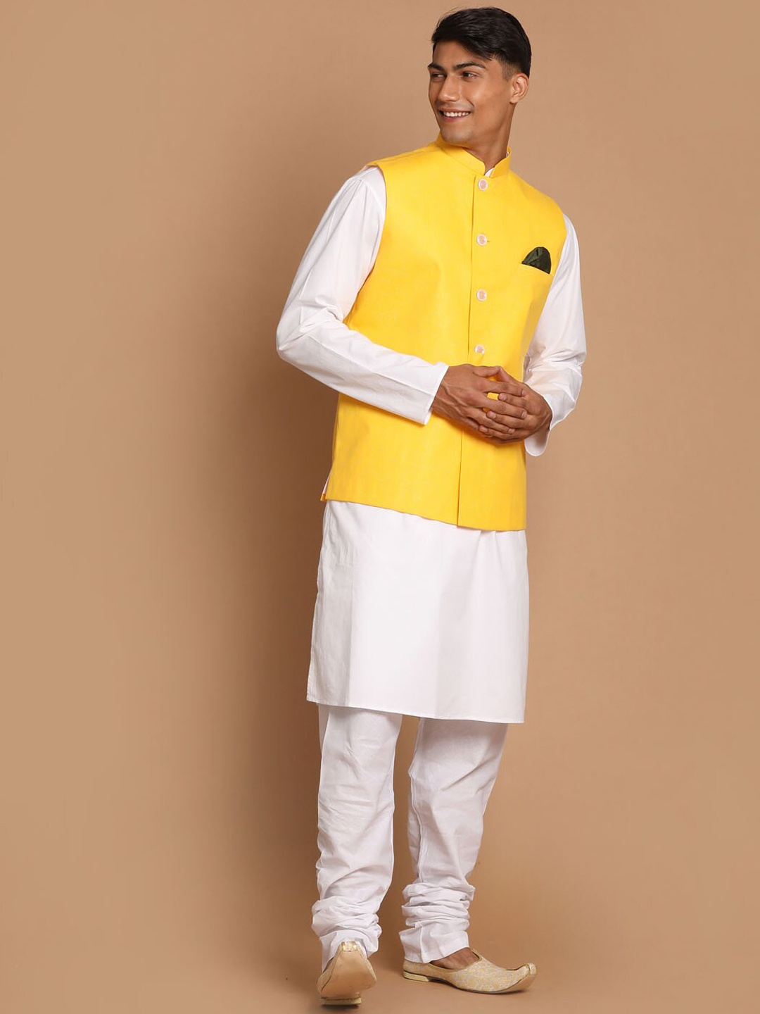 

VASTRAMAY Men White Embroidered Layered Pure Cotton Kurti with Pyjamas
