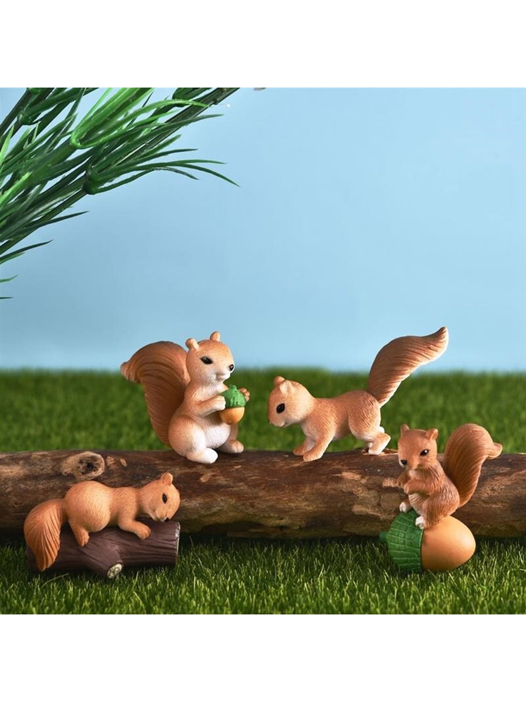 

CHOCOZONE Pack of 4 Squirrel Miniature Garden Accessories, Brown