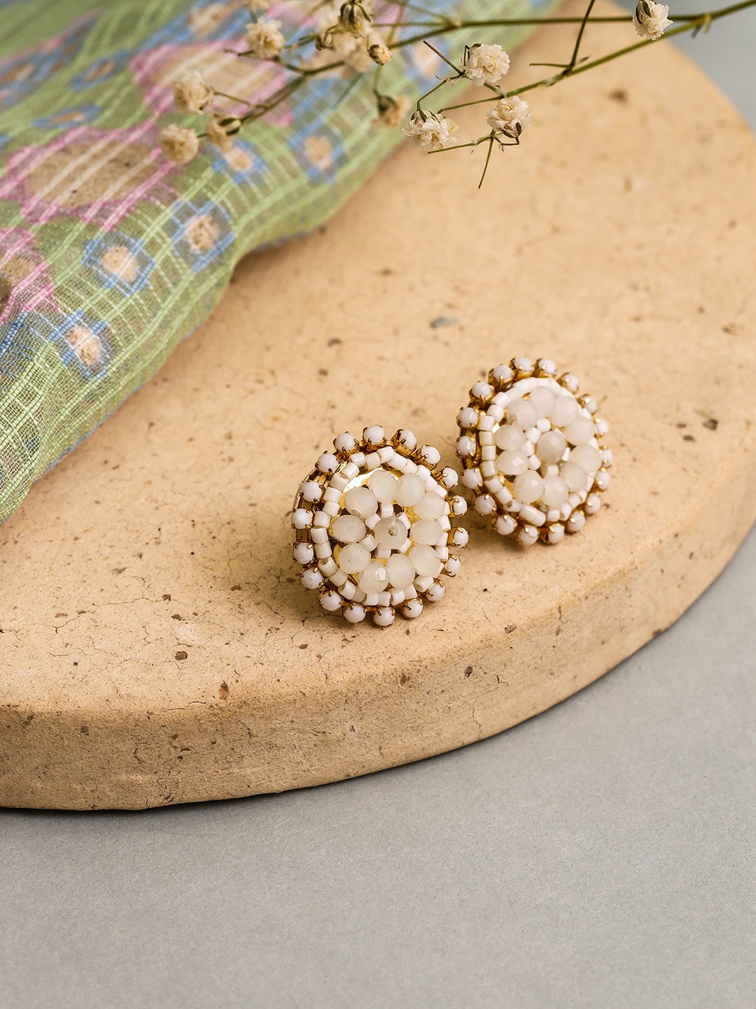 

W White Circular Studs Earrings