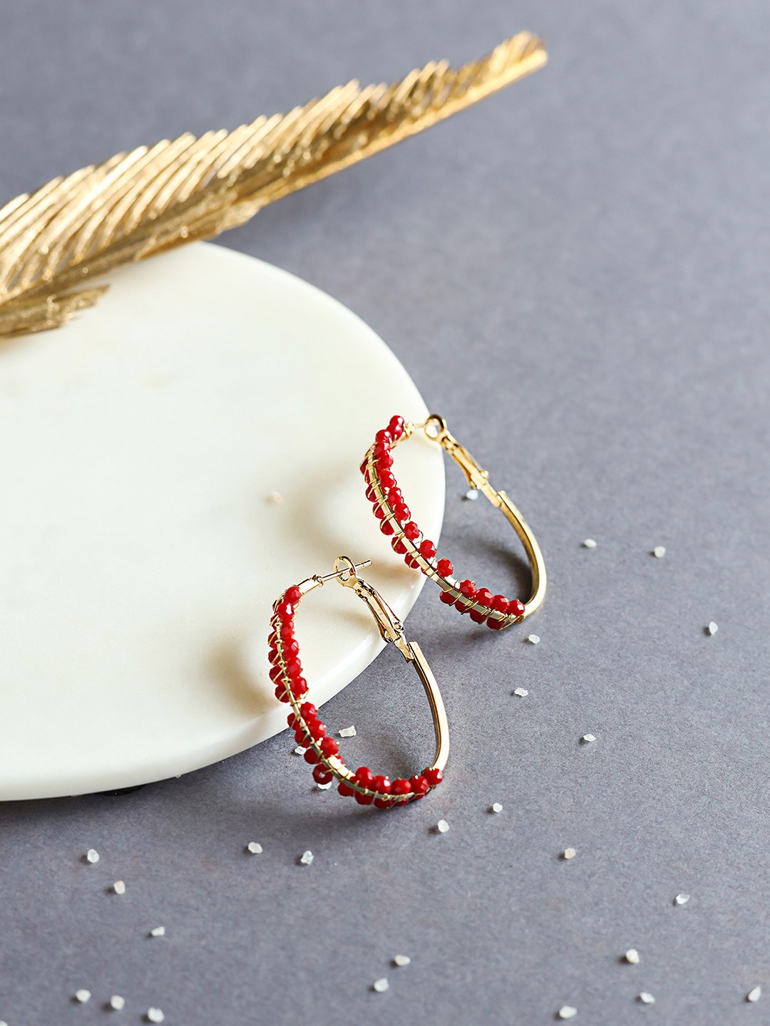 

W Red Circular Hoop Earrings