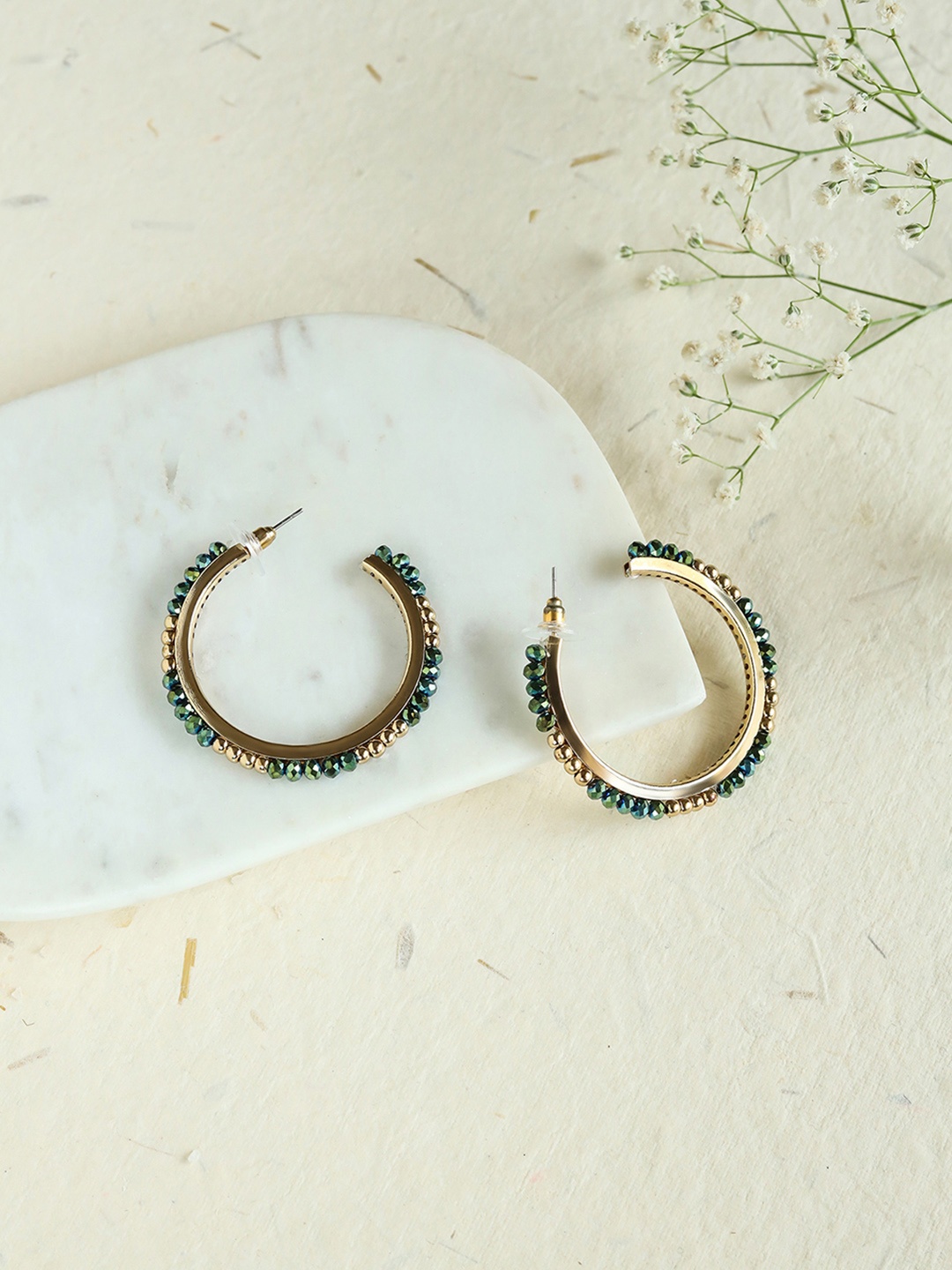 

W Green Circular Half Hoop Earrings