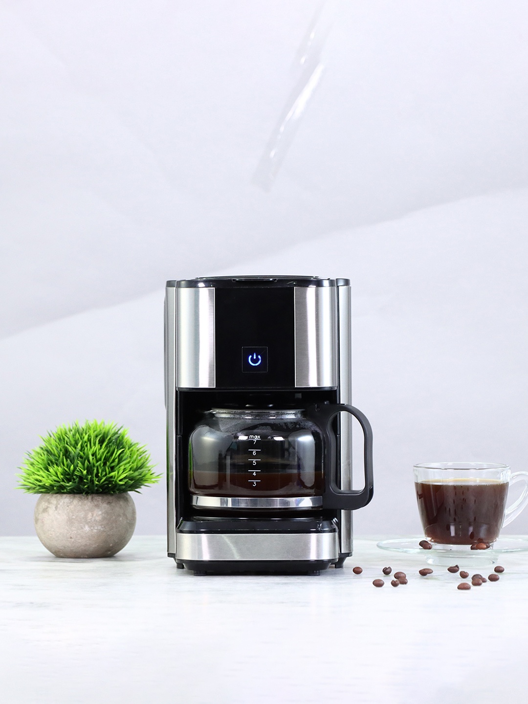 

Wonderchef Black 550W Stainless Steel Regalia Brew Coffee Maker 700ml