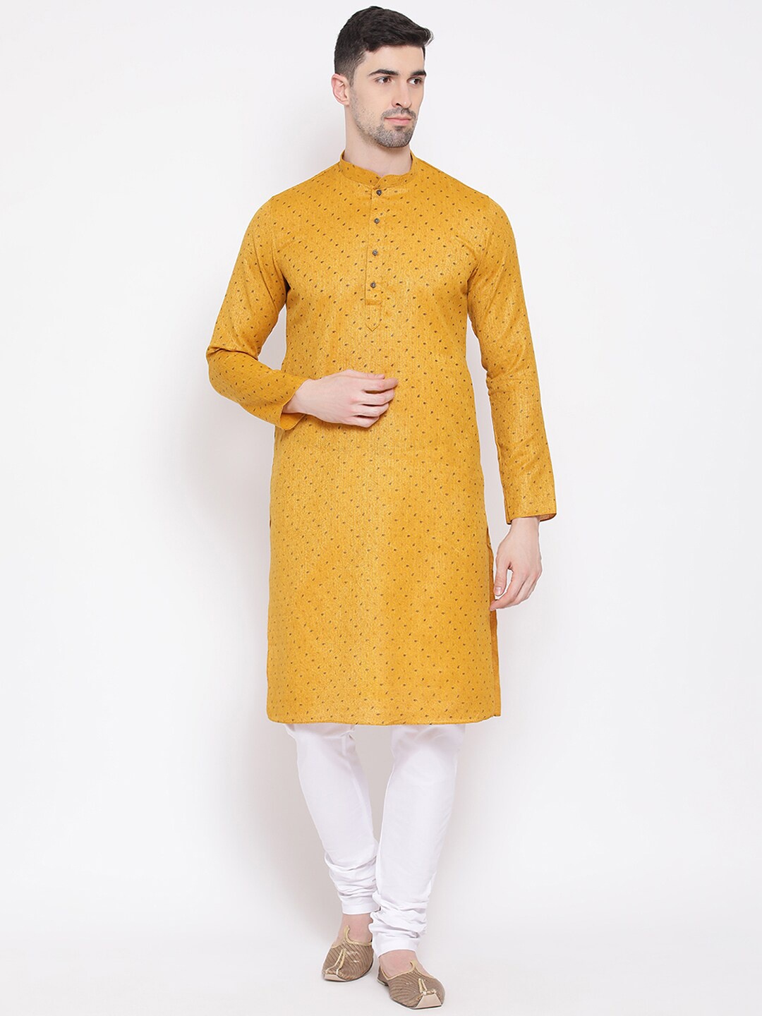 

NAMASKAR Men Yellow Cotton Linen Printed Kurta with Churidar