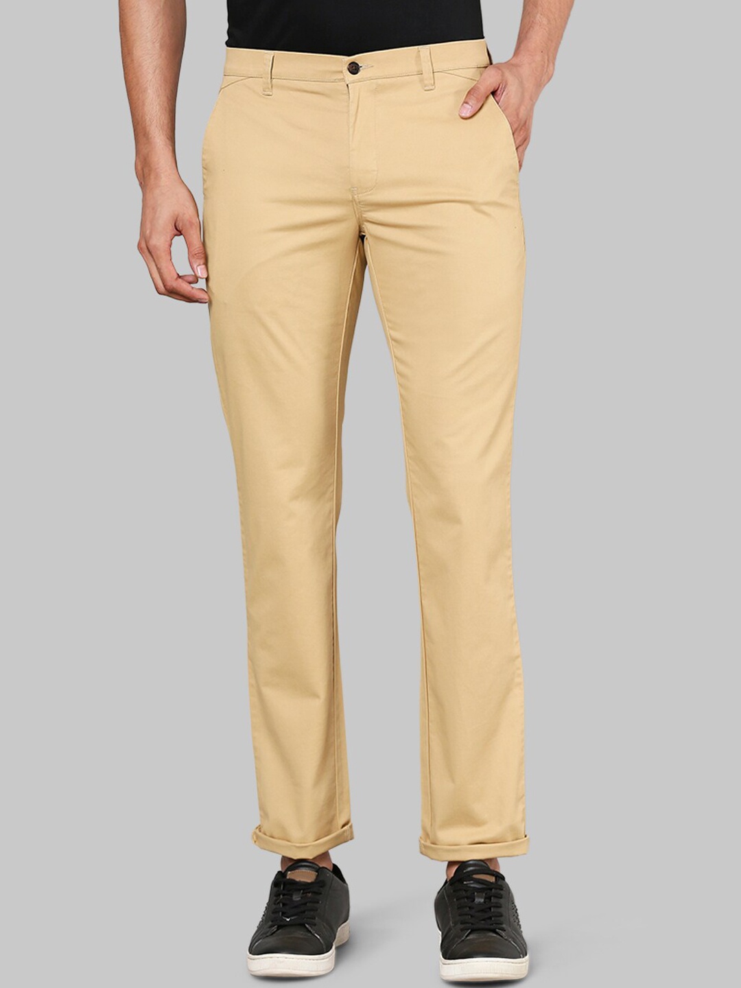 

Park Avenue Men Khaki Trousers