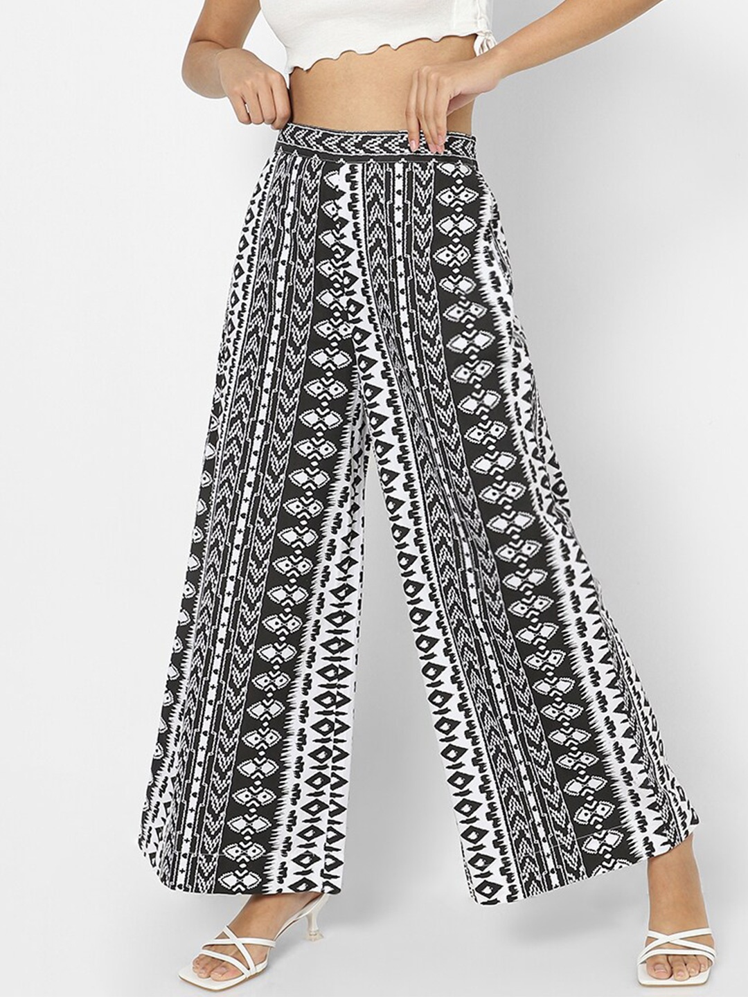 

VASTRADO Women Black & White Printed Wide Leg Palazzos