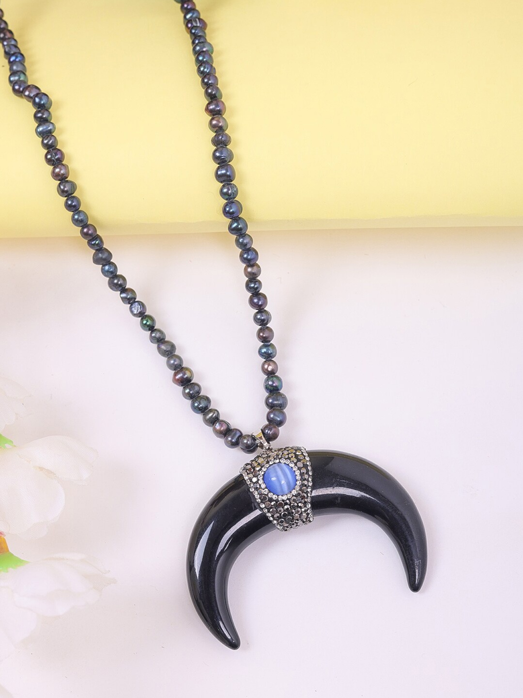 

DIVA WALK Silver-Toned & Blue Brass Silver-Plated Chain