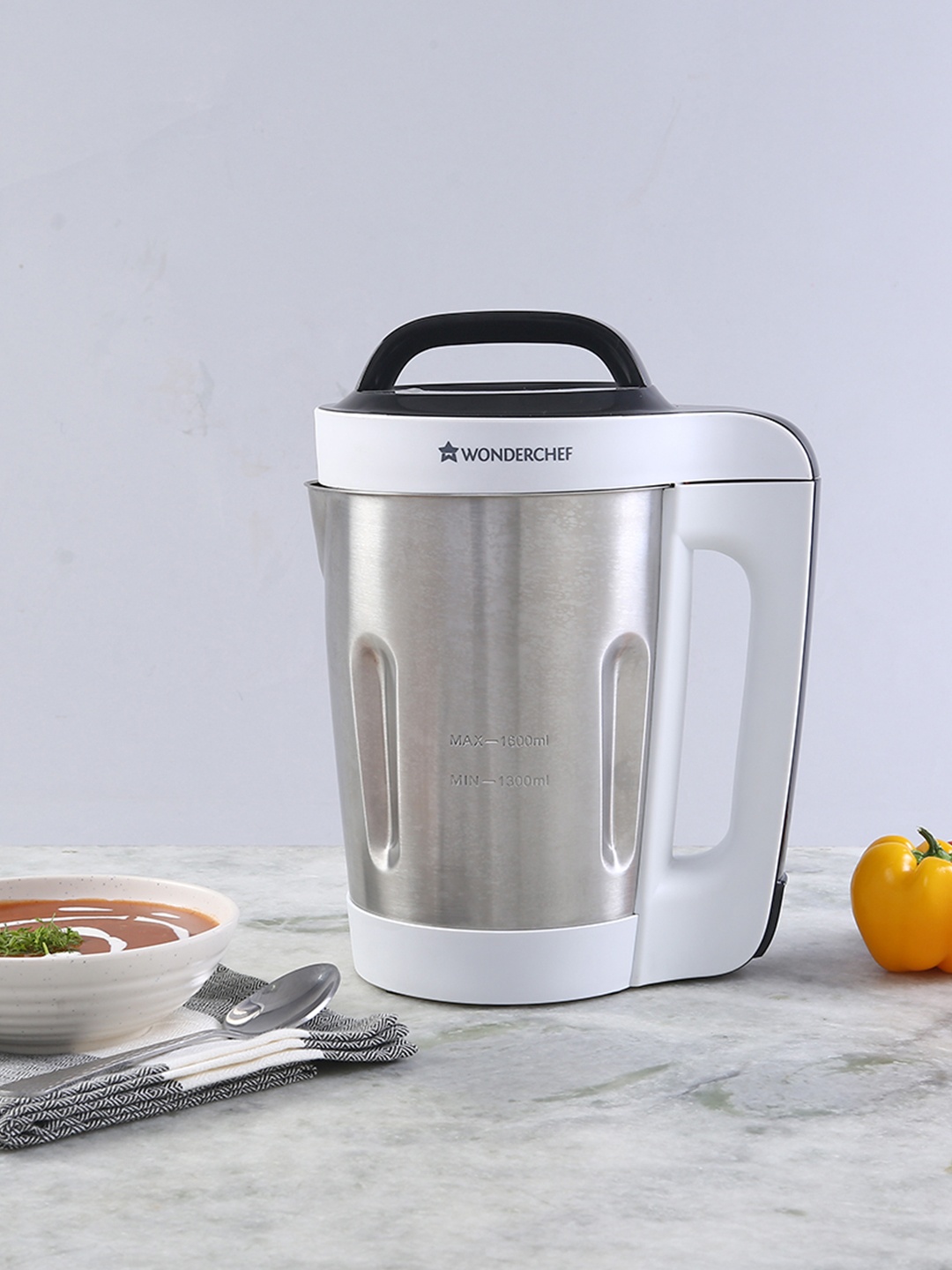 

Wonderchef White & Silver-Toned Automatic Soup Maker