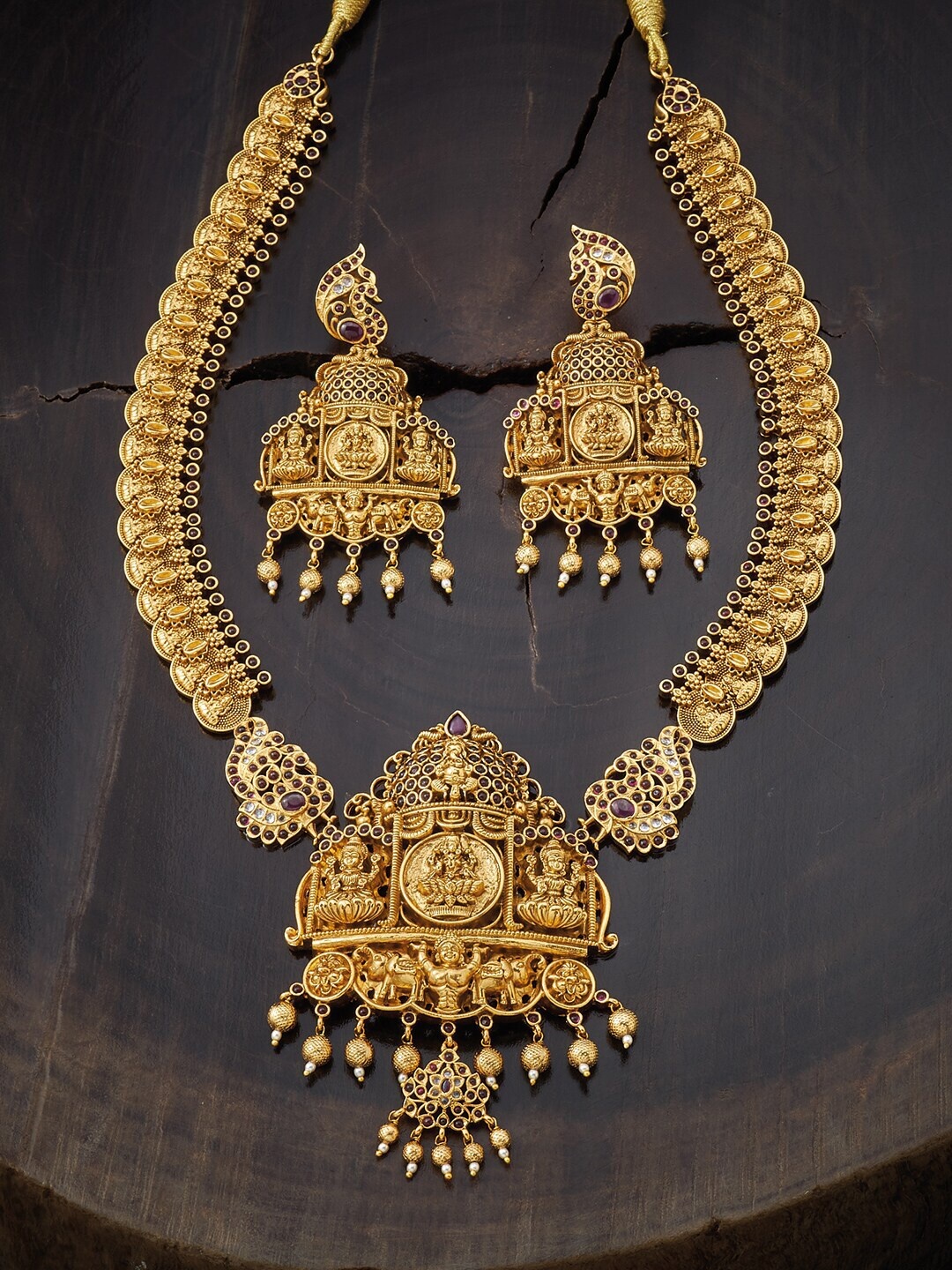 

Kushal's Fashion Jewellery Red Gold-Plated Antique Necklace