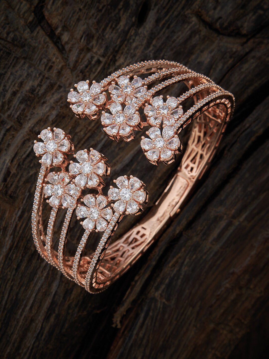

Kushal's Fashion Jewellery Women White Cubic Zirconia Gold-Plated Kada Bracelet