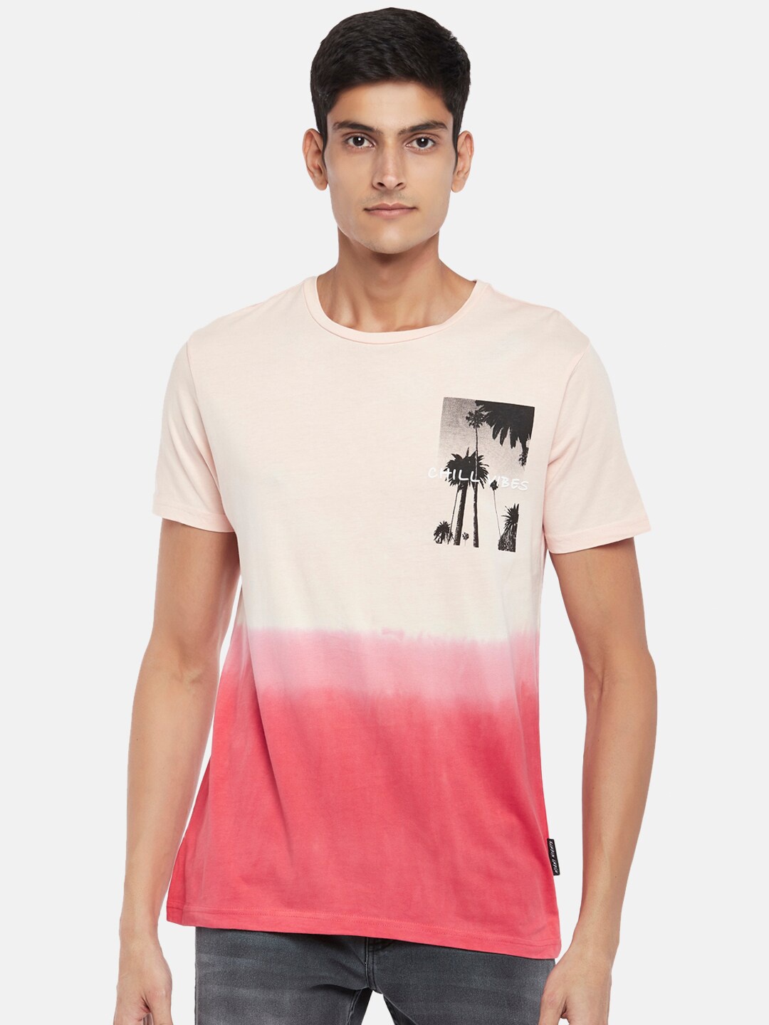 

People Men Peach-Coloured Applique T-shirt