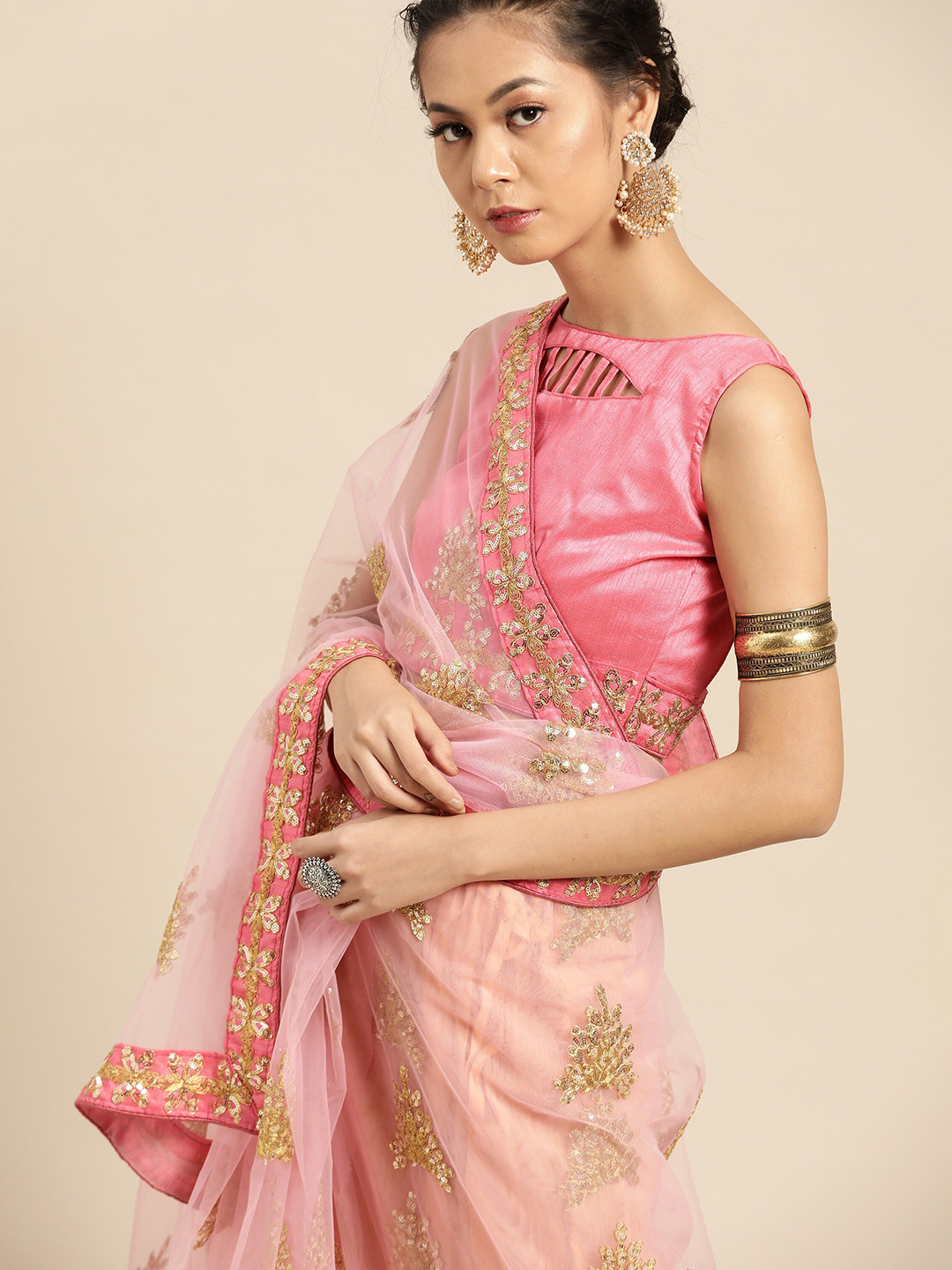 

SHAVYA Rose & Gold-Toned Embellished Sequinned Supernet Saree