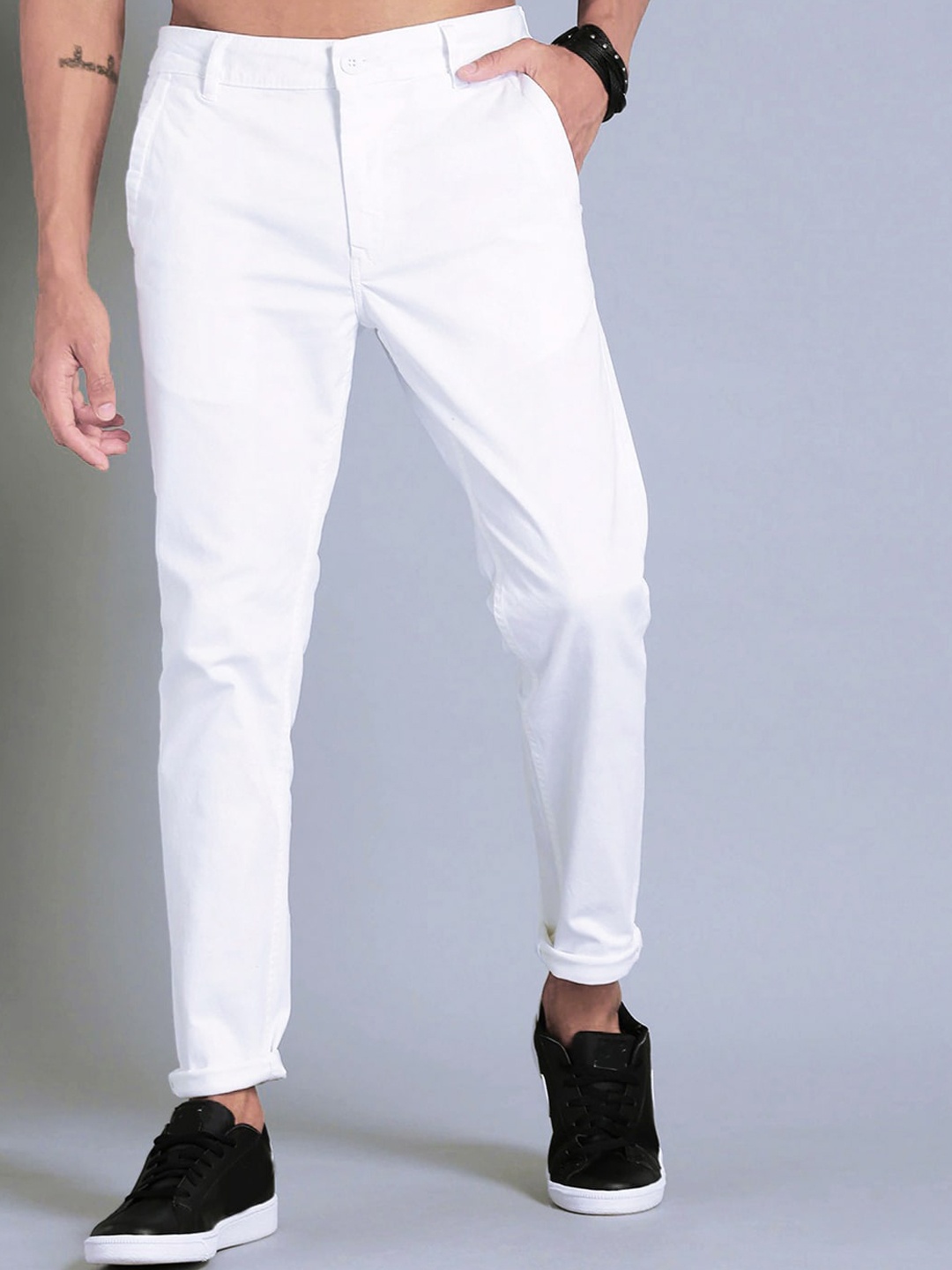 

AD & AV Men White Solid Classic Easy Wash Trousers
