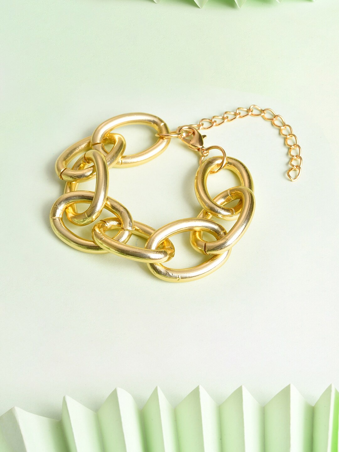 

SOHI Women Gold-Toned Gold-Plated Link Bracelet