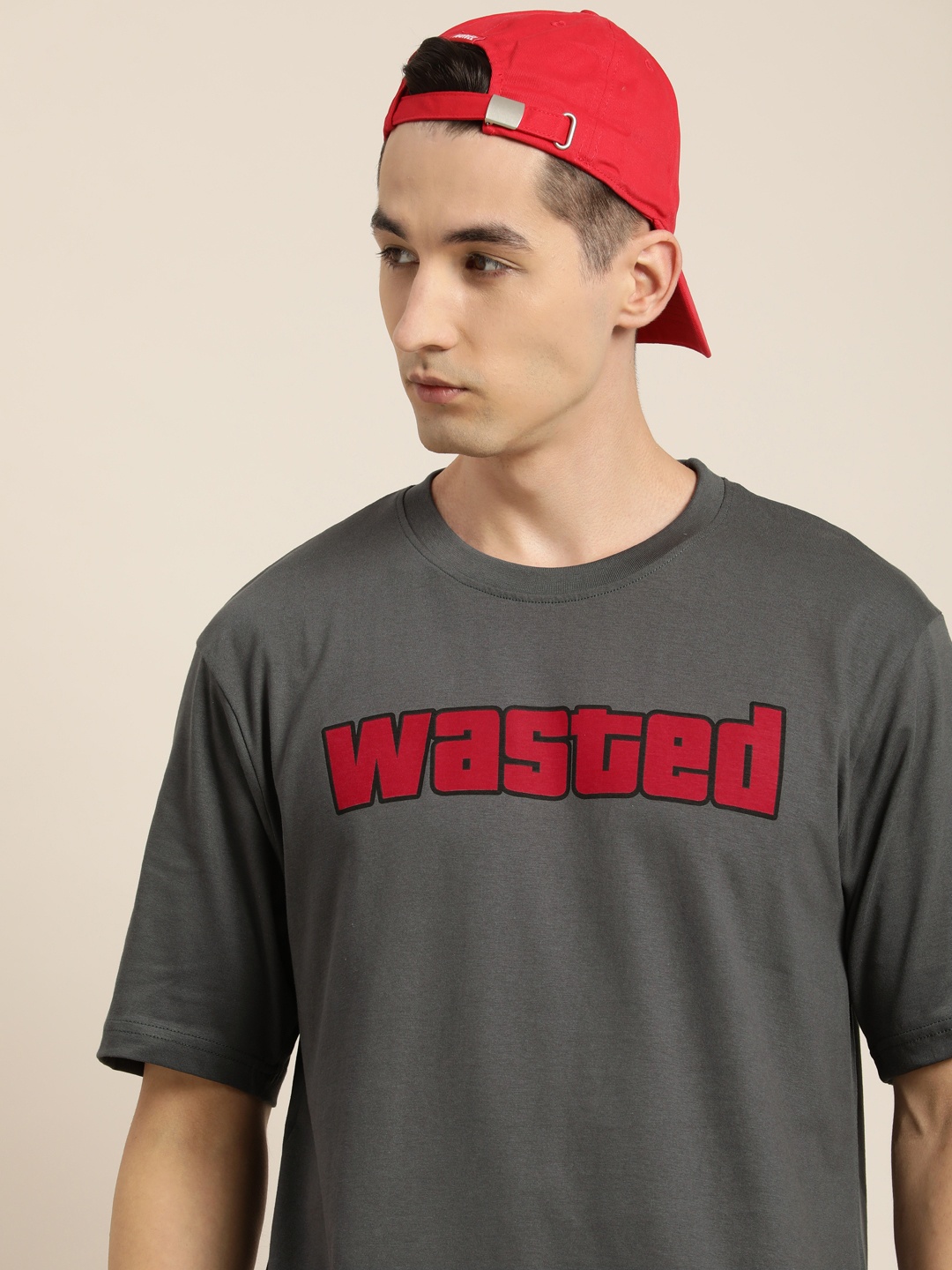 

Difference of Opinion Men Charcoal Grey & Red Typography Printed Oversized Cotton T-shirt