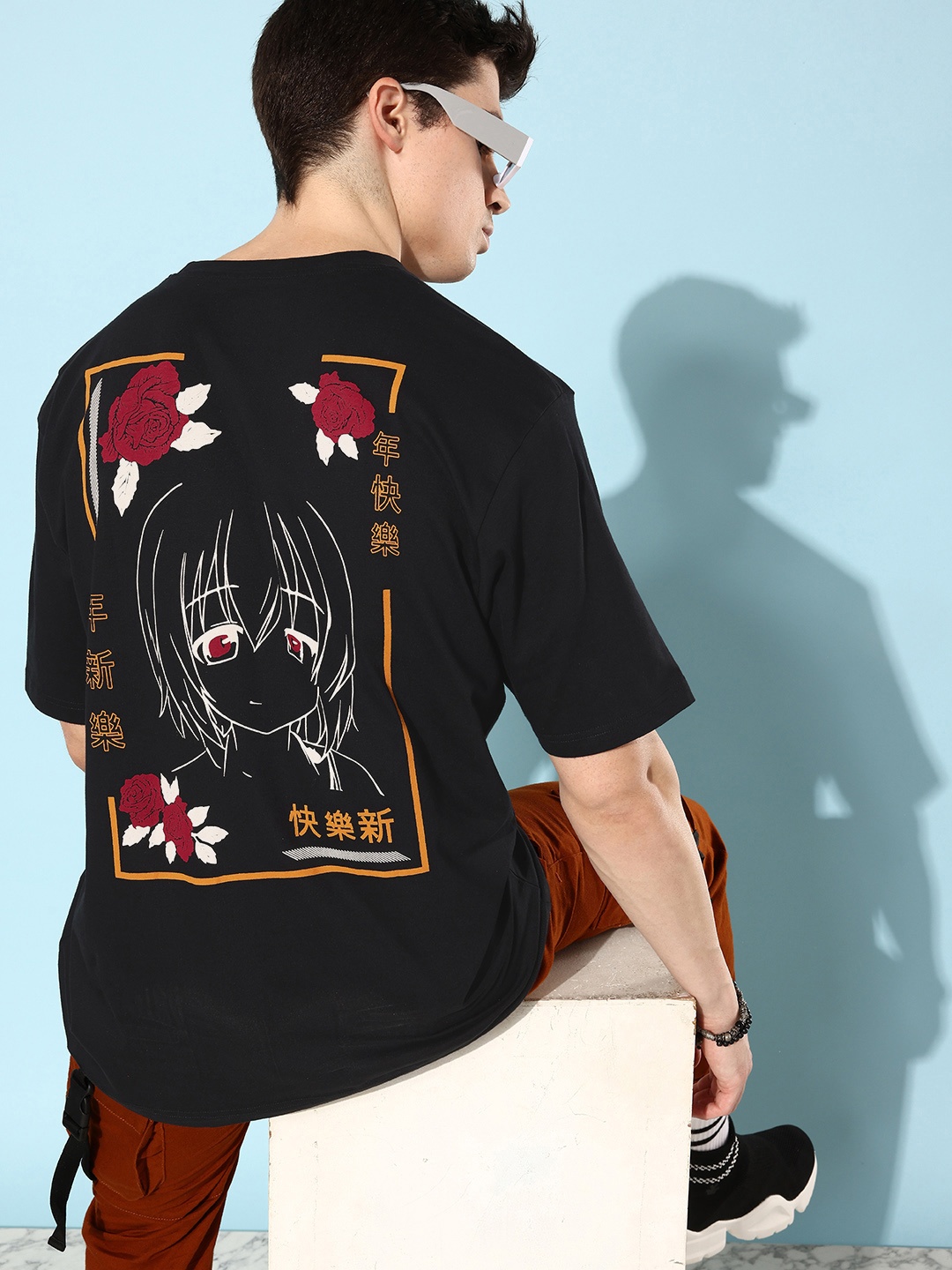 

Difference of Opinion Men Black & White Back Print Graphic Print Oversized Cotton Tshirt