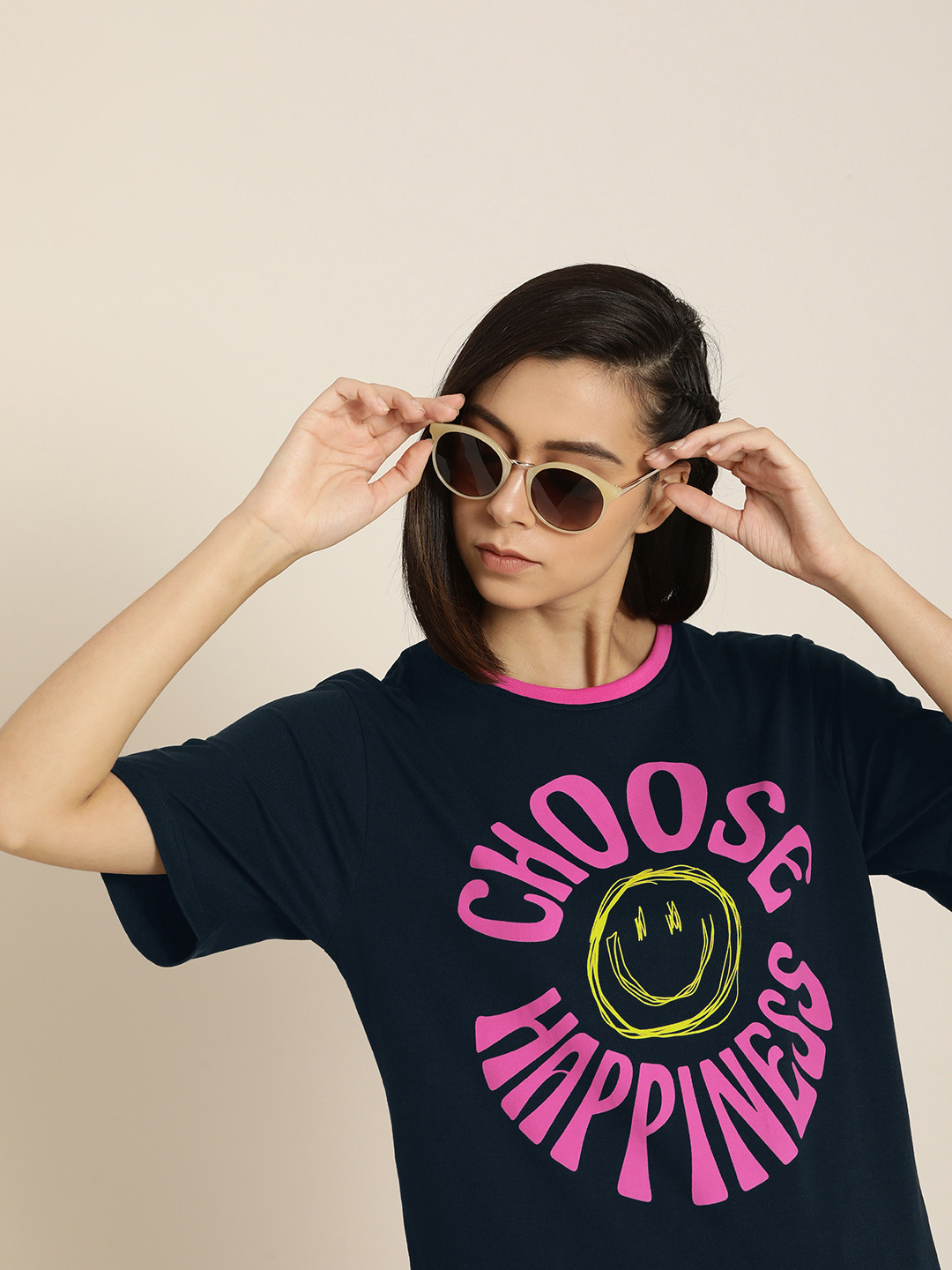 

Difference of Opinion Women Navy Blue & Pink Typography Printed Drop-Shoulder Sleeves Oversized T-shirt