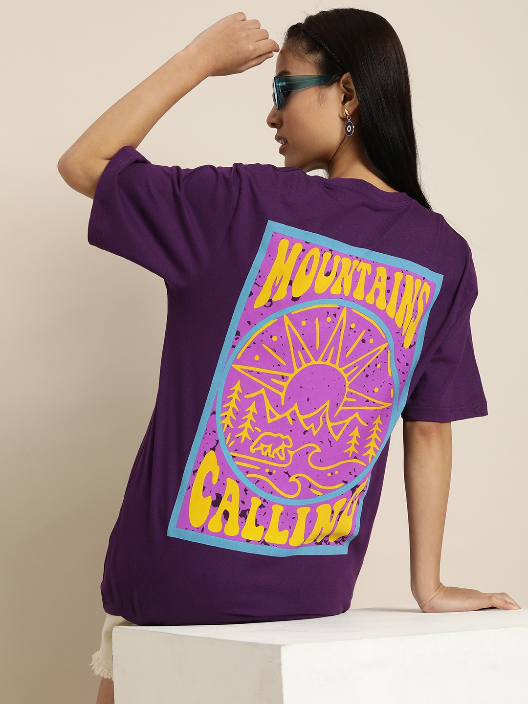 

Difference of Opinion Women Purple & Pink Printed Drop-Shoulder Sleeves Pure Cotton Oversized T-shirt