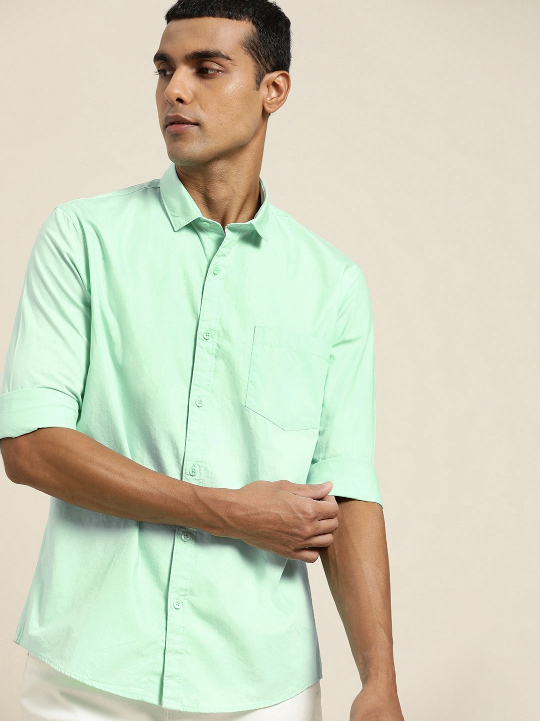 

ether Men Sage Green Solid Pure Cotton Casual Shirt