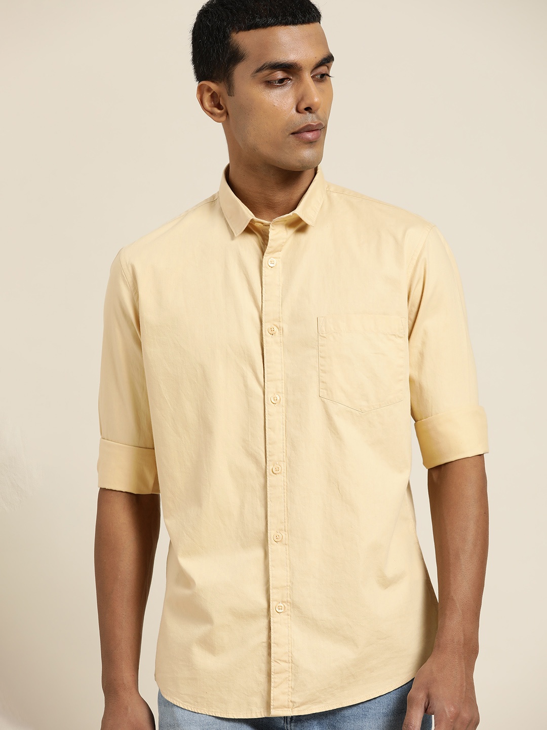 

ether Men Cream-Coloured Solid Casual Pure Cotton Shirt