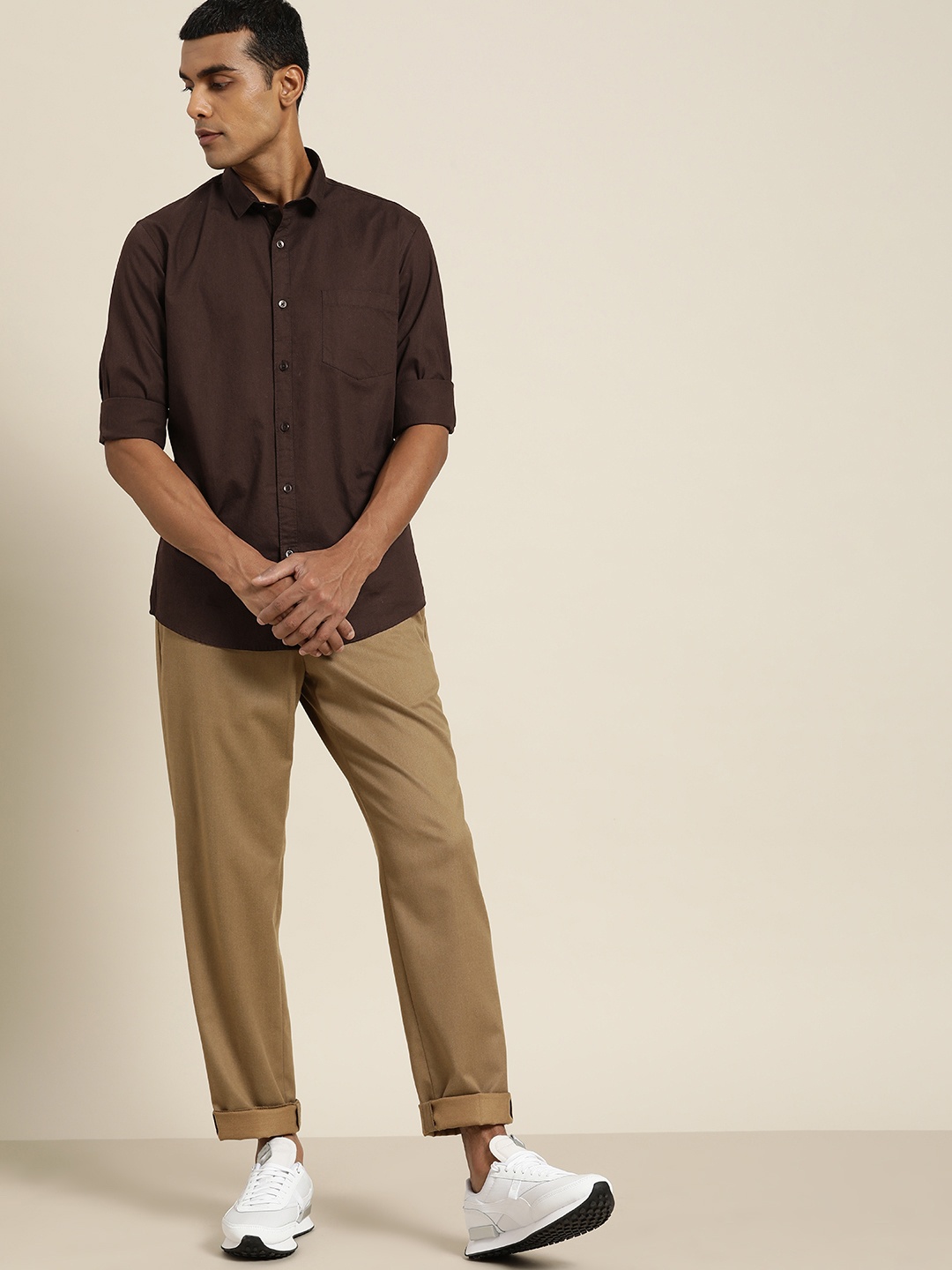

ether Men Brown Solid Pure Cotton Casual Shirt