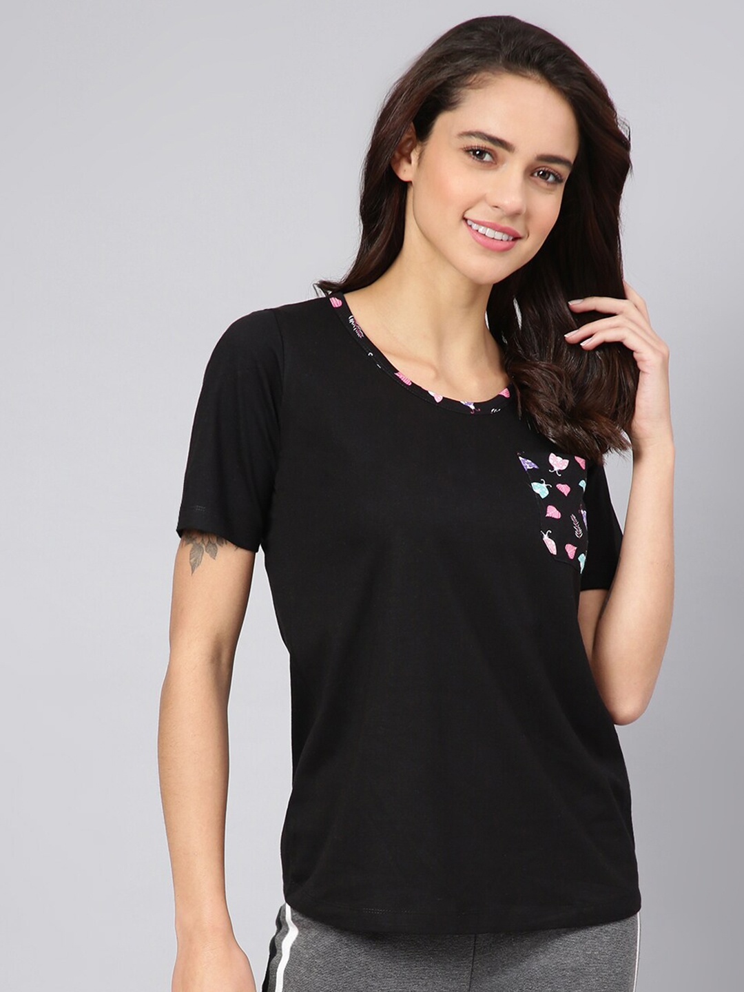 

House of Mool Women Black T-shirt