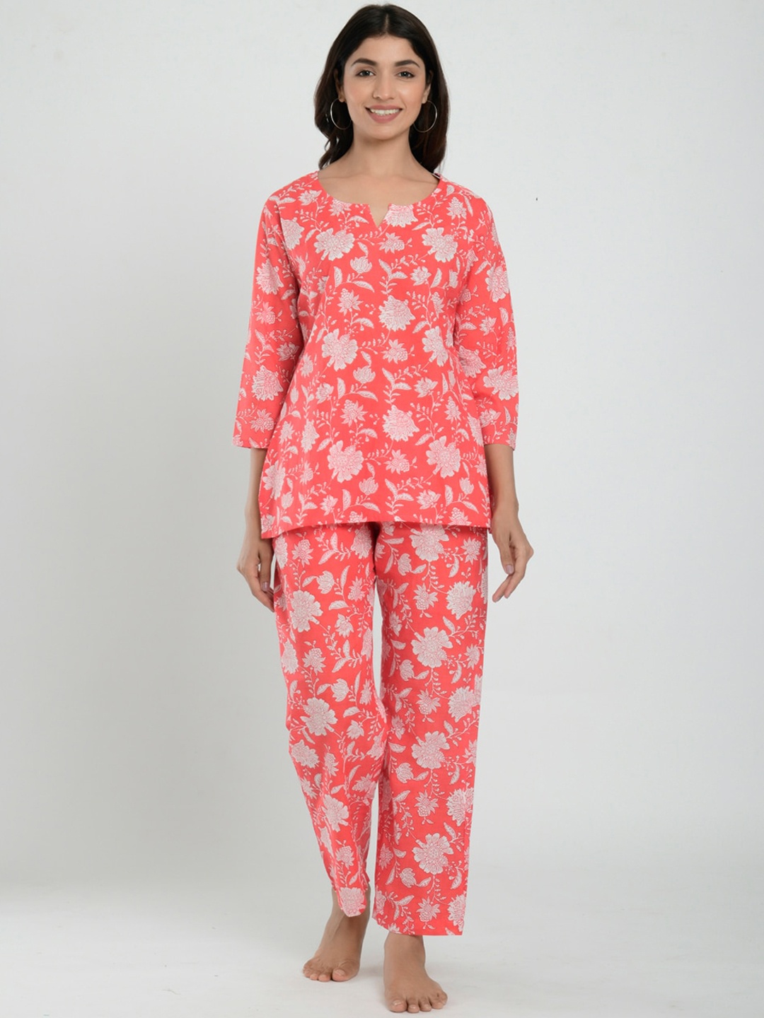 

CRAFIQA Women Red Printed Night suit