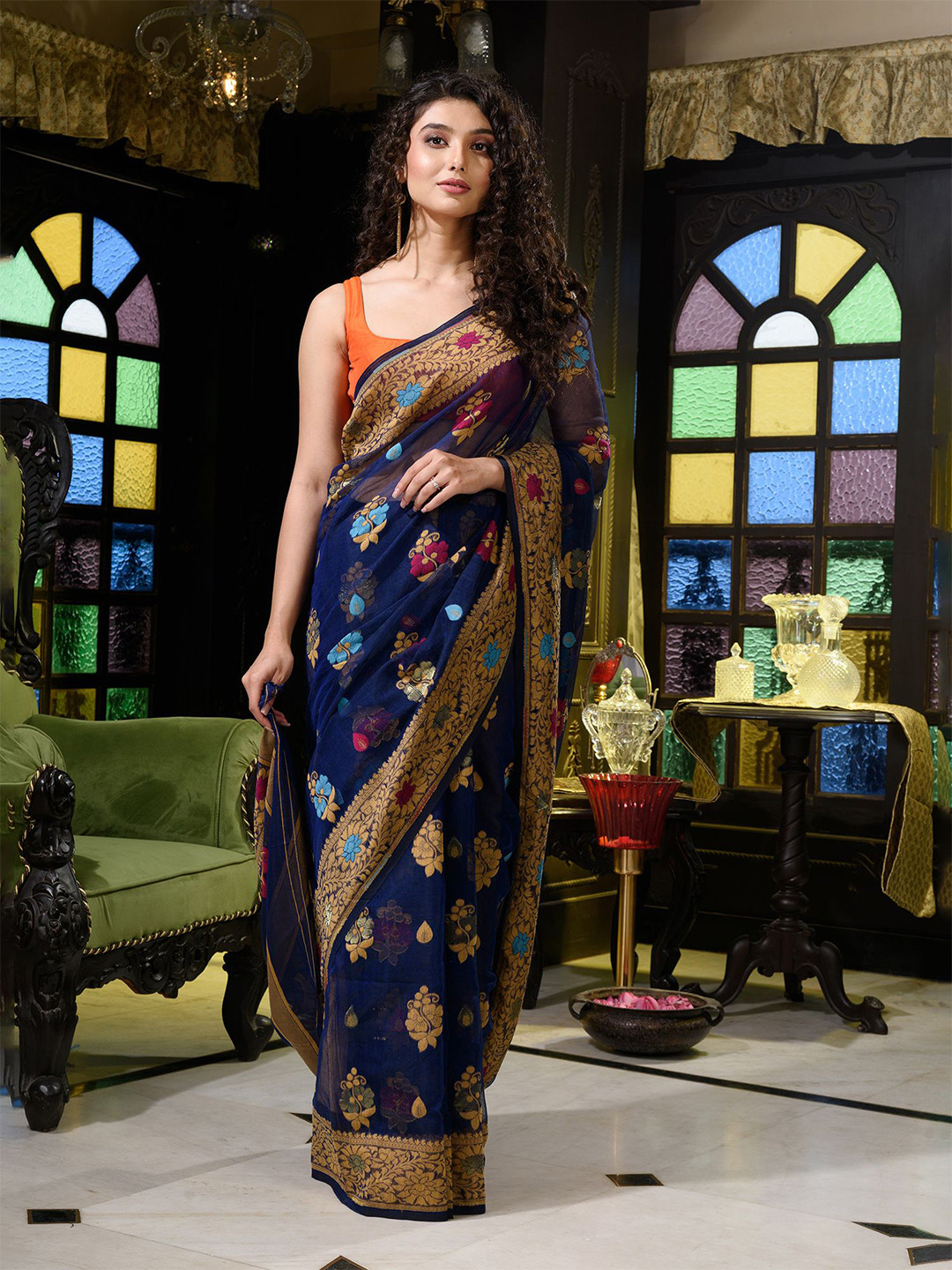 

Charukriti Blue & Red Floral Silk Cotton Jamdani Saree