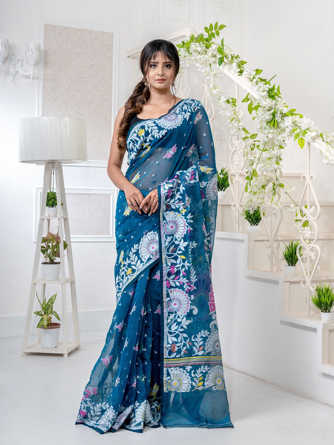 

Charukriti Blue & Pink Woven Design Silk Cotton Jamdani Saree