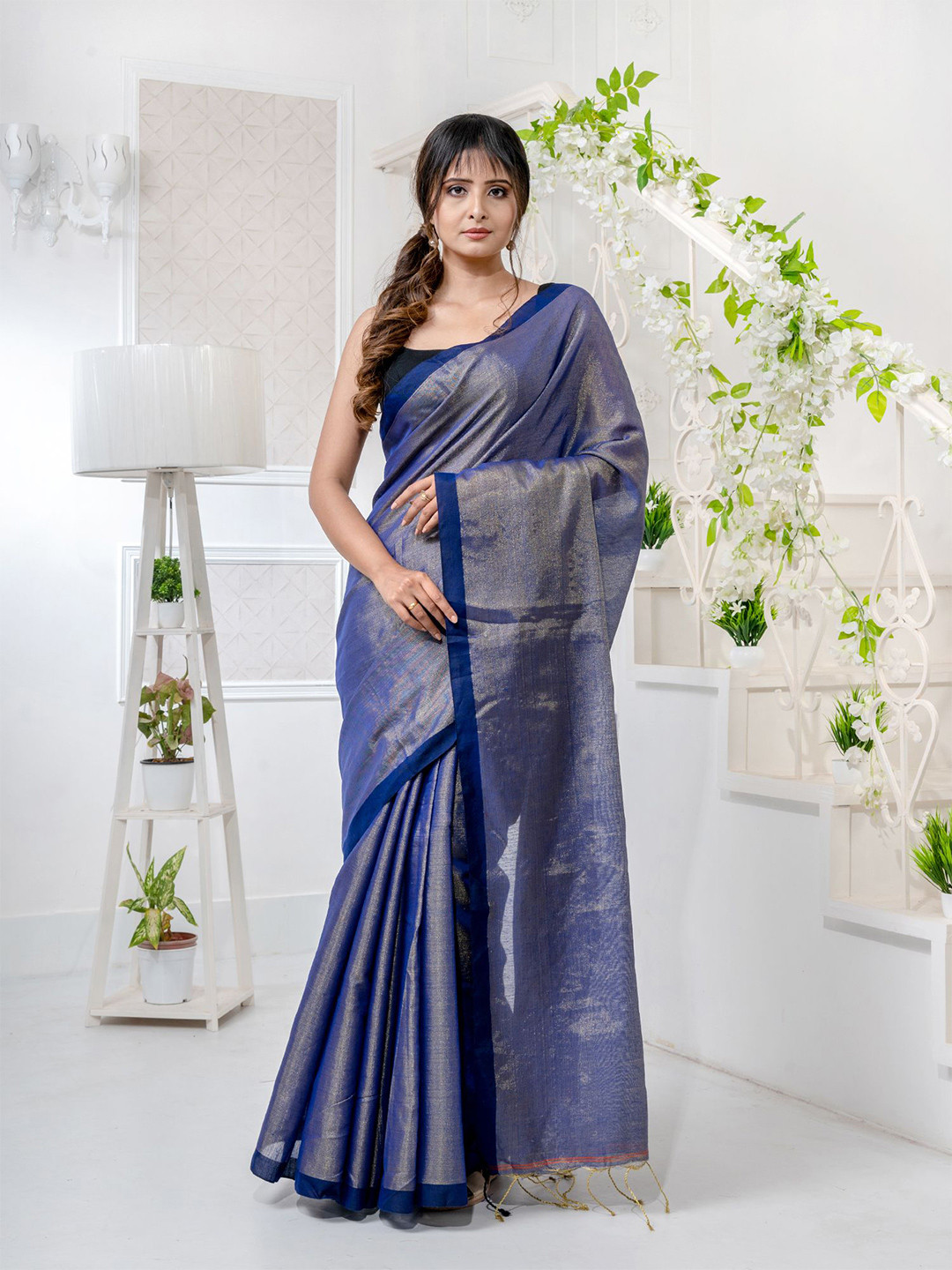 

Charukriti Blue & Silver-Toned Woven Design Tissue Saree