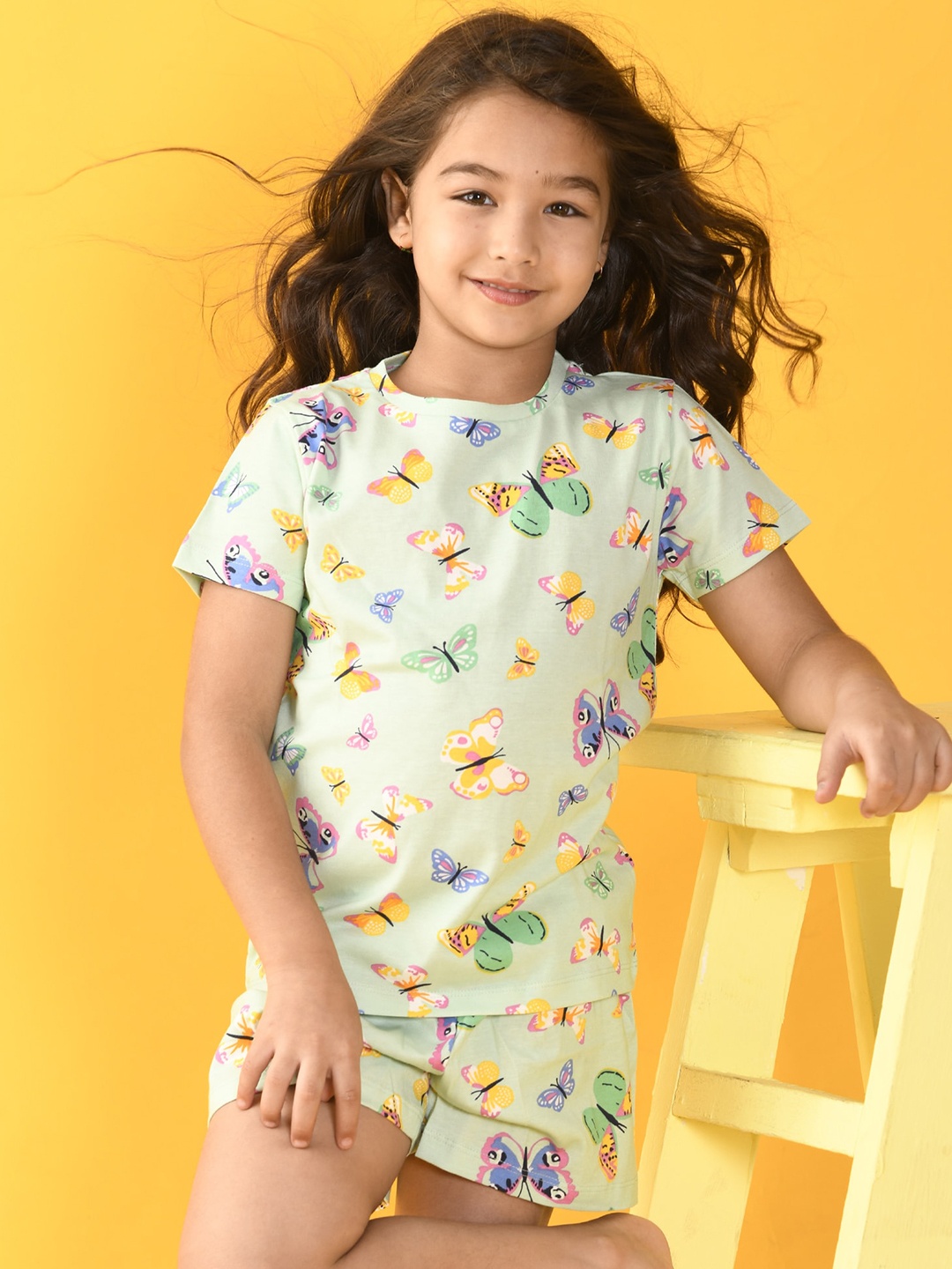 

Anthrilo Girls Green & Pink Printed Night suit